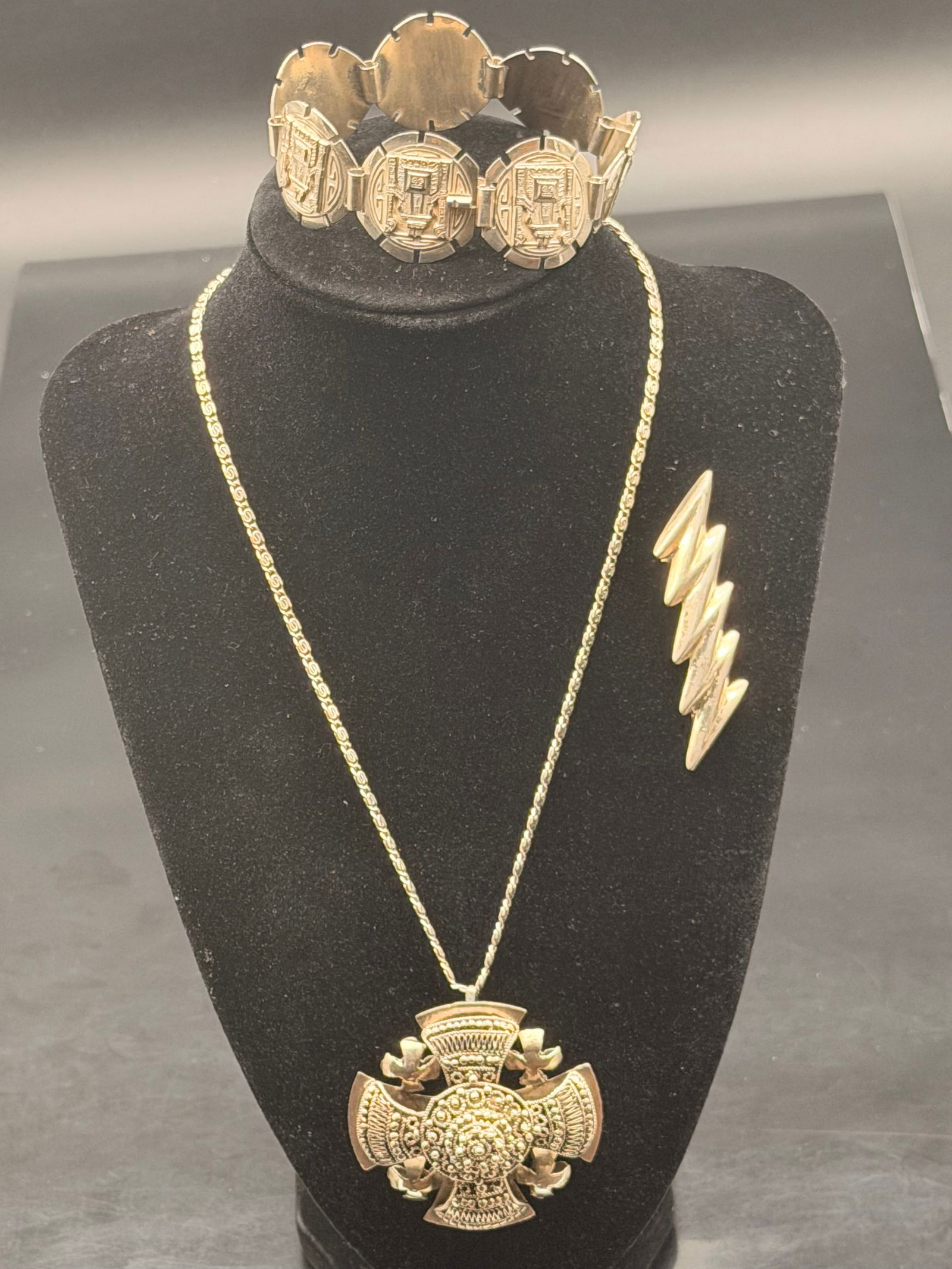 Vintage Peruvian & Mexican Sterling Silver Lot – Bracelet, Large Cross Pendant, Chain, 86g (1 of 11)