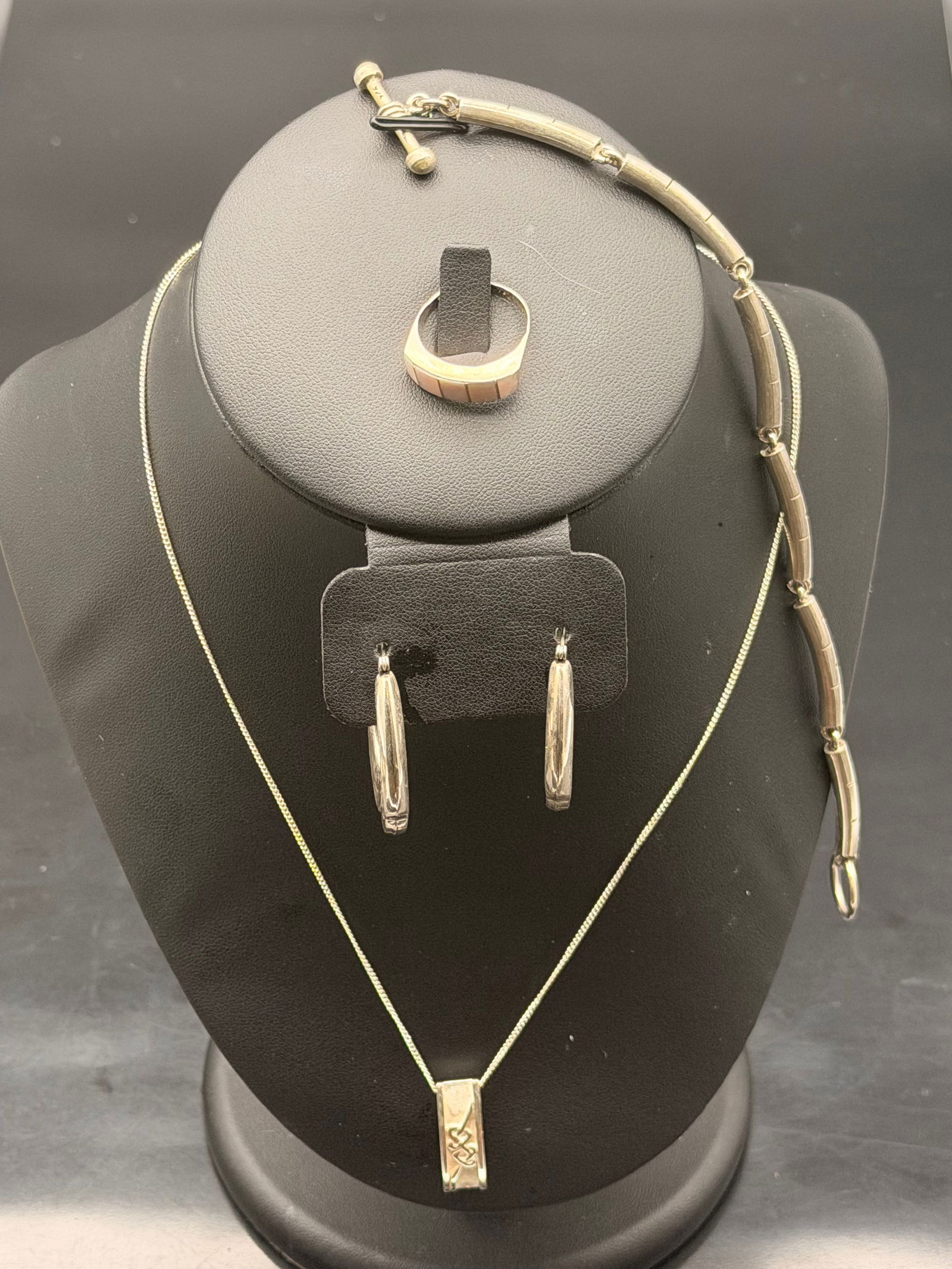 Modern Silver Jewelry Set – Bracelet, Hoop Earrings, Geometric Ring & Pendant Necklace (34g) (1 of 15)