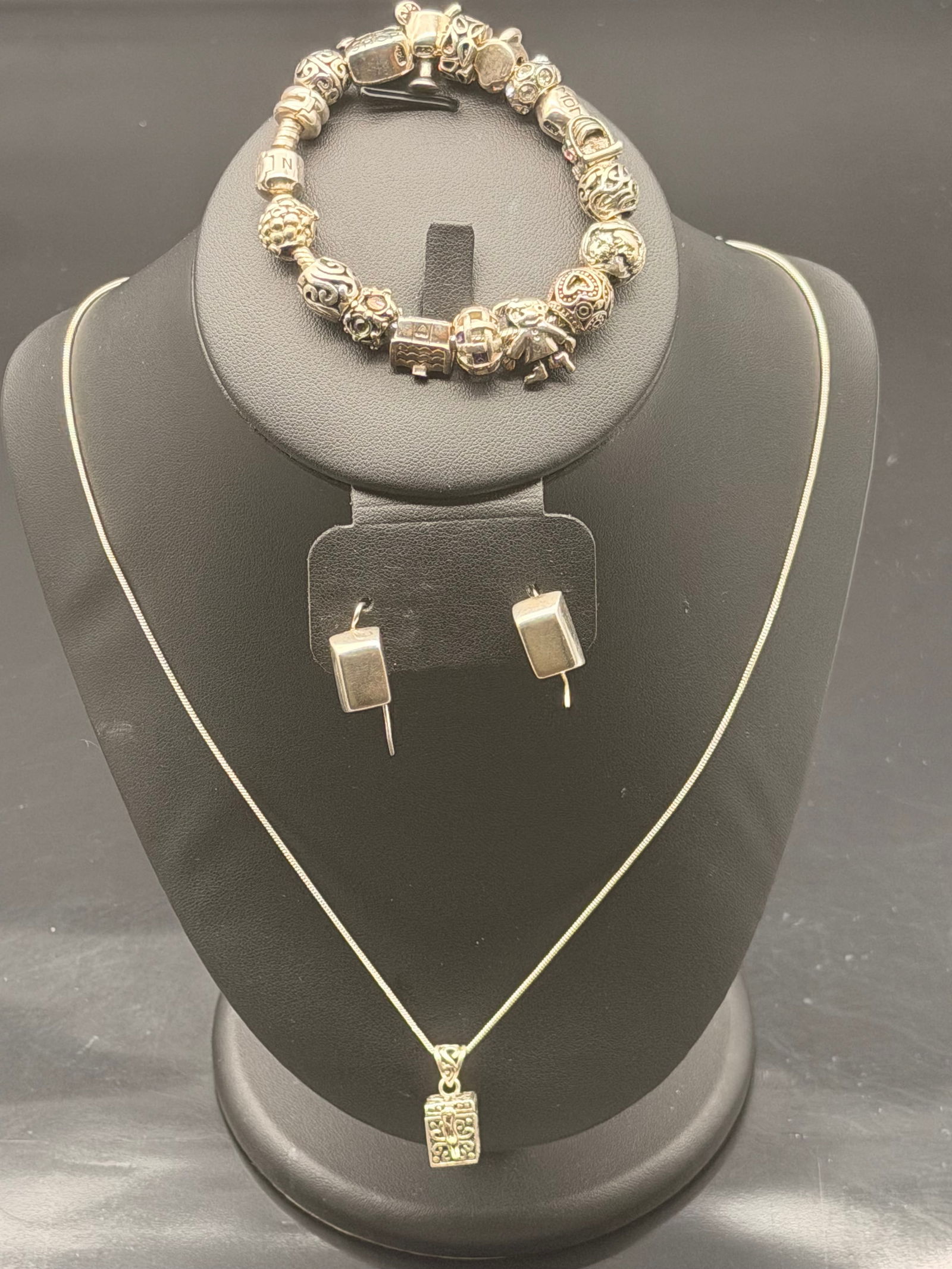 Heavy Silver Charm Jewelry Set – Pandora-Style Bracelet, Earrings & Filigree Pendant Necklace (1 of 10)