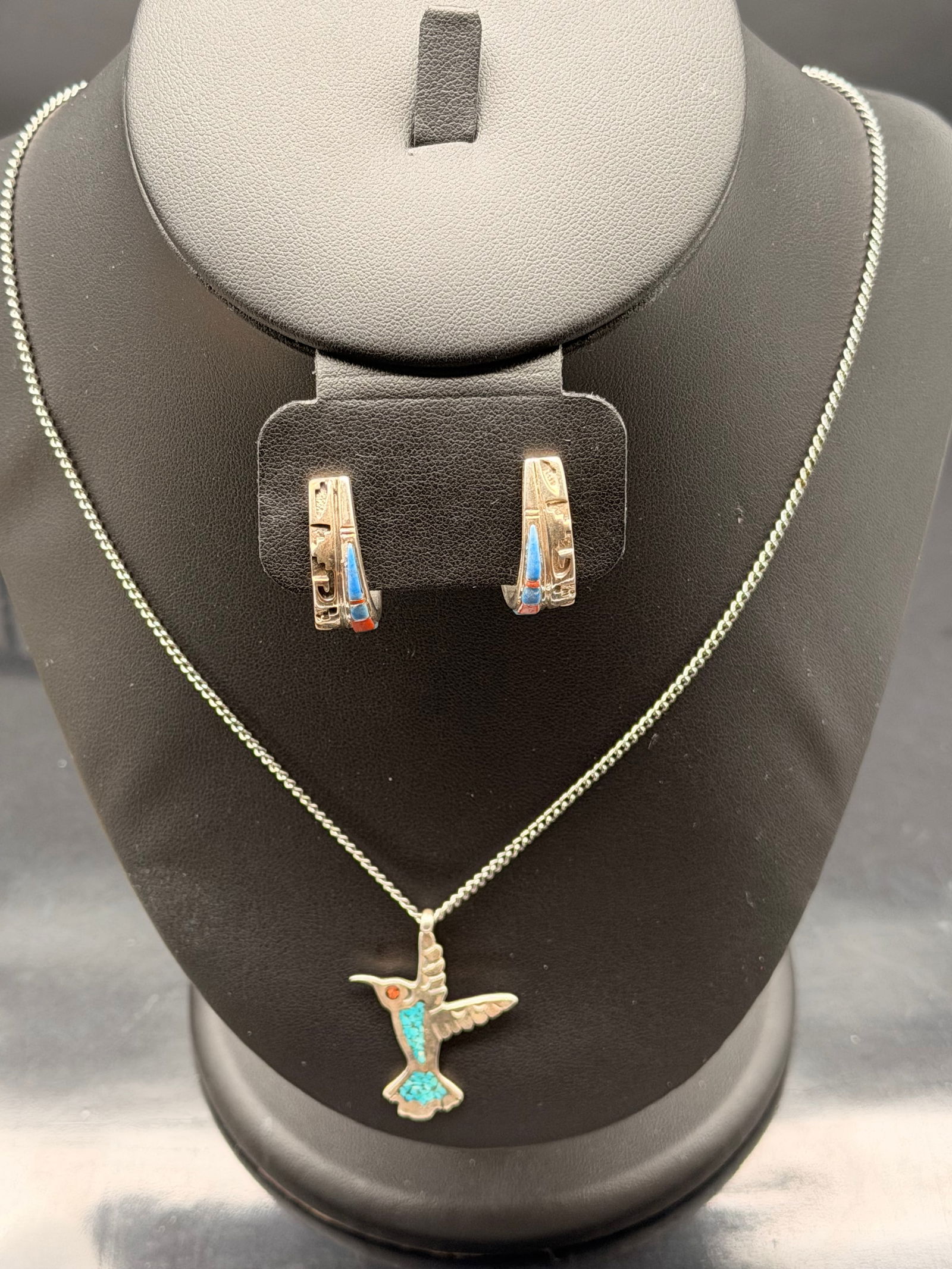 Navajo Sterling Silver Turquoise Inlay Set – Hummingbird Pendant & Earrings, 16g: Beautiful authentic Navajo sterling silver jewelry set, handcrafted with traditional turquoise inlay work. Navajo sterling silver hummingbird pendant with crushed turquoise inlay and coral accent eye&