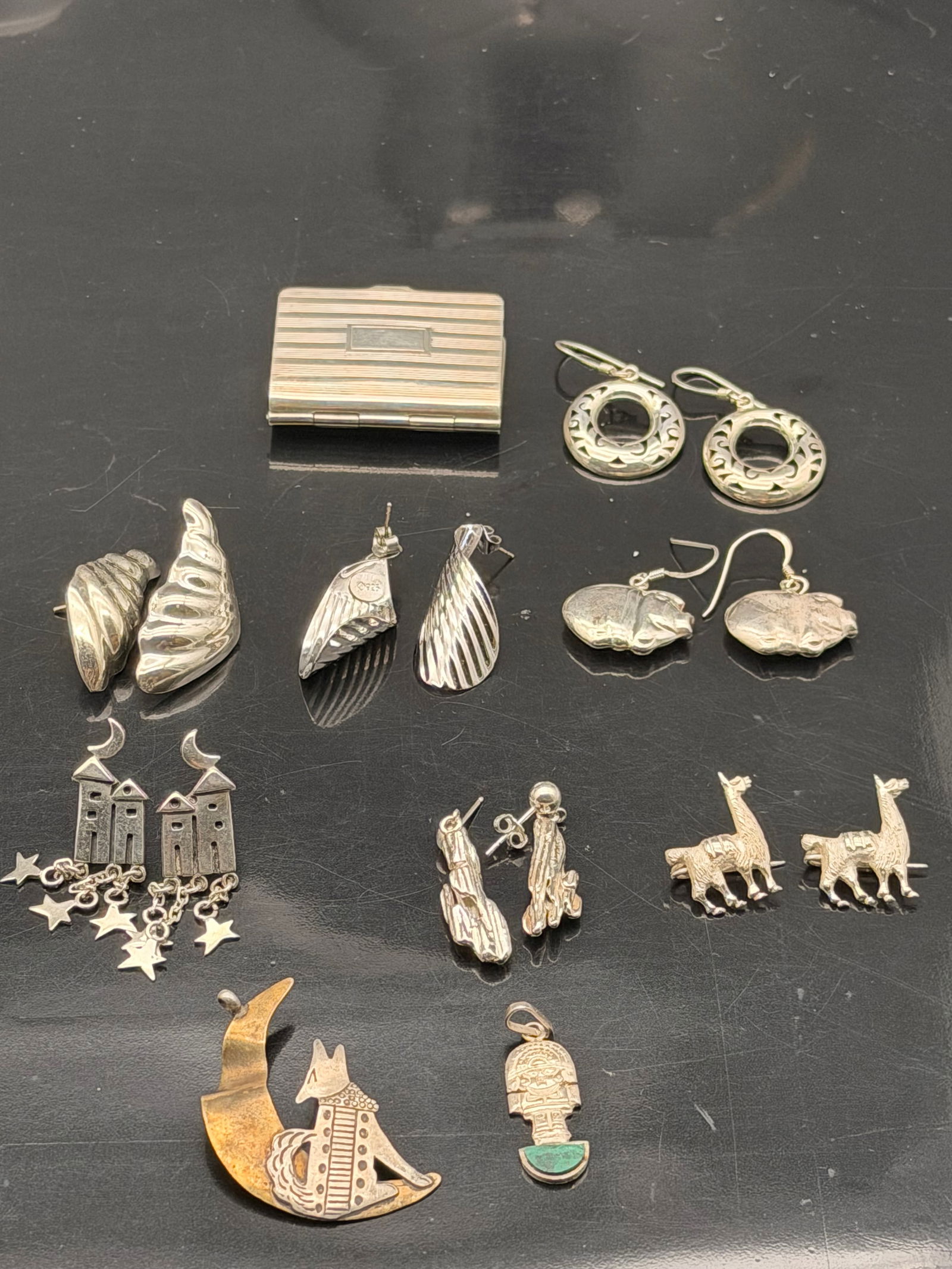Vintage Sterling Silver Jewelry Lot – 65g Mixed Earrings, Charms & Compact (1 of 11)