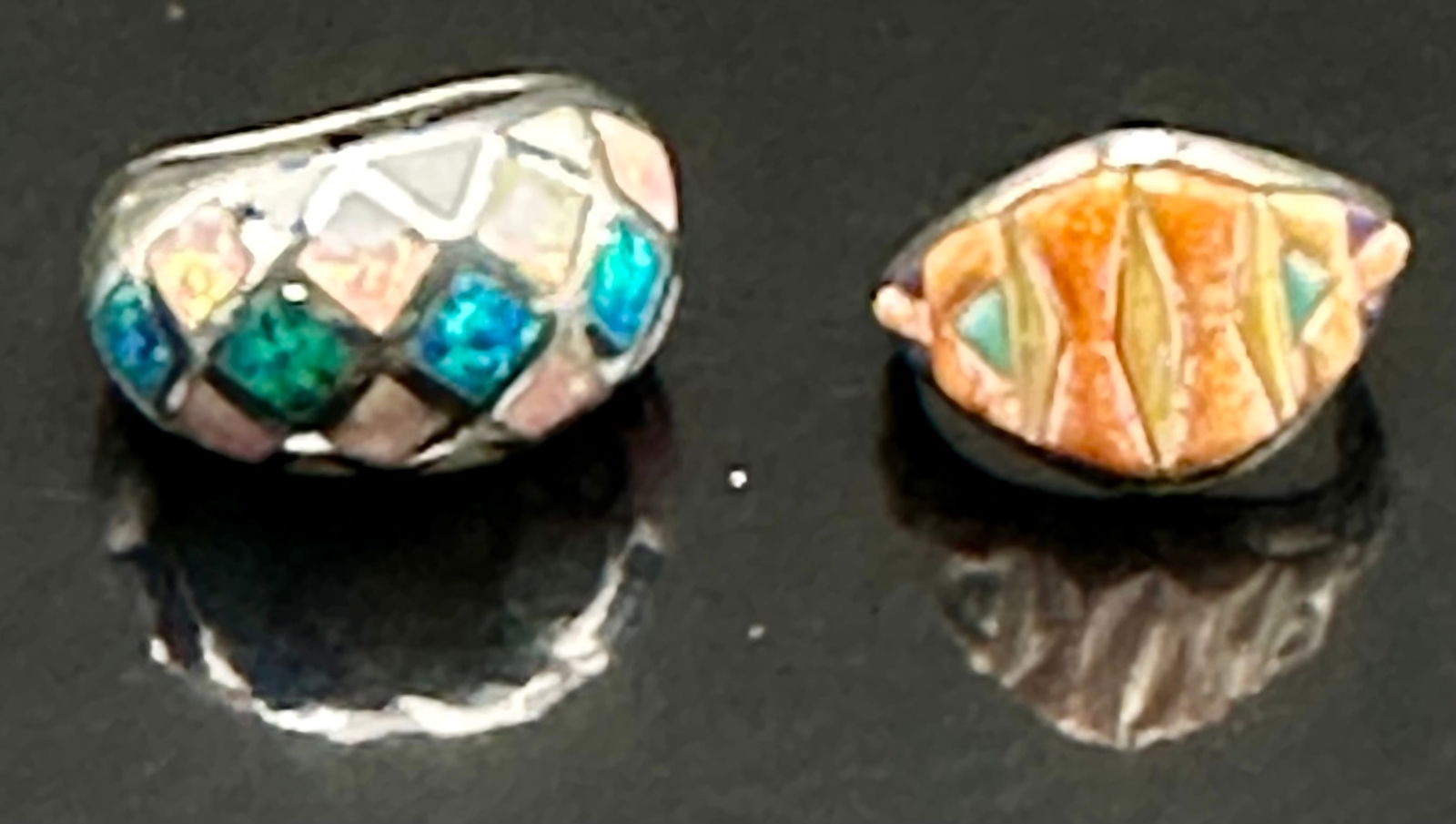 Pair of Navajo Sterling Inlay Rings, S. Ray & S. Yazzie, 11g (1 of 9)