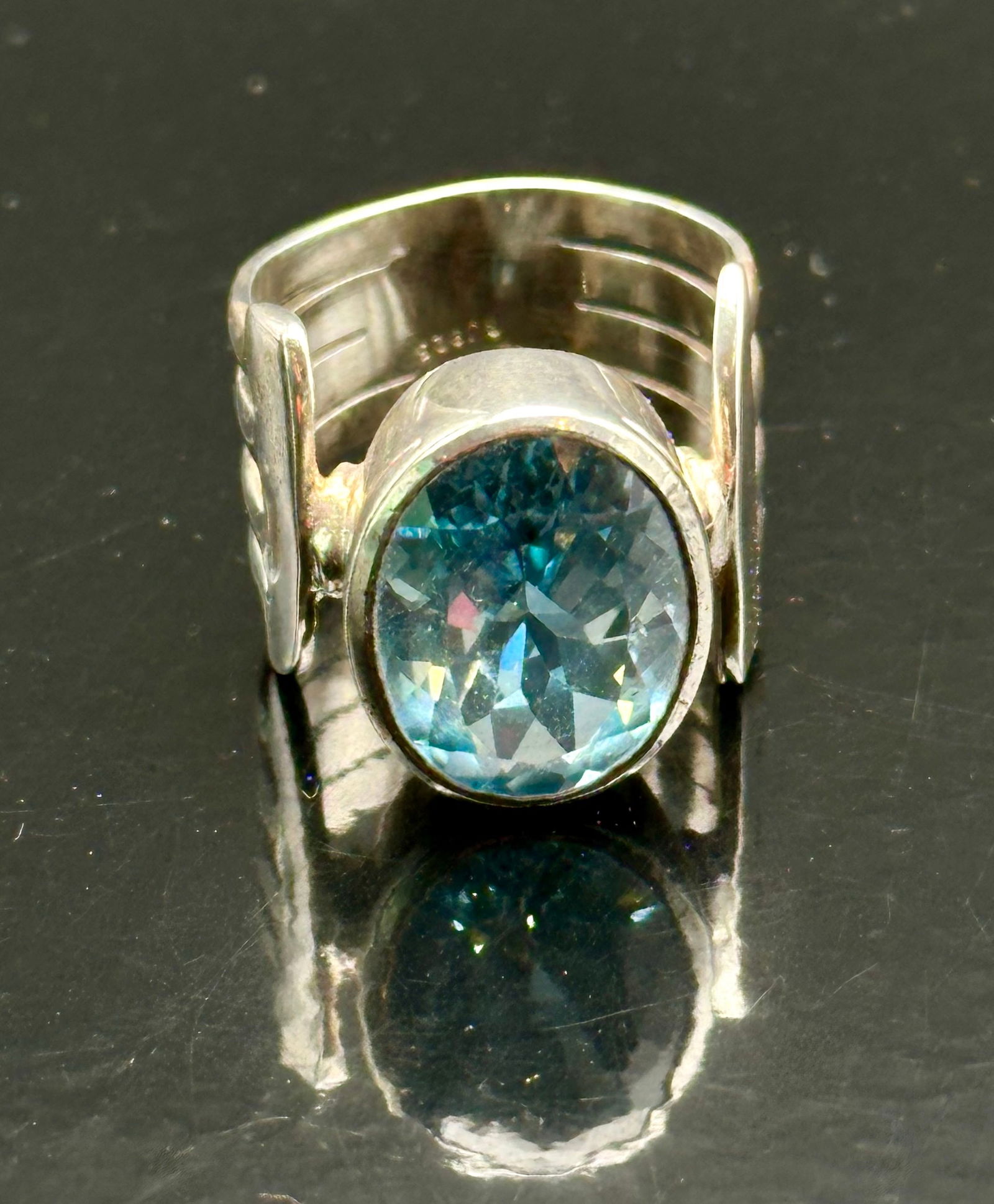 Sterling Silver 8ct Blue Topaz Bezel-Set Ring, Size 7.5 (1 of 7)