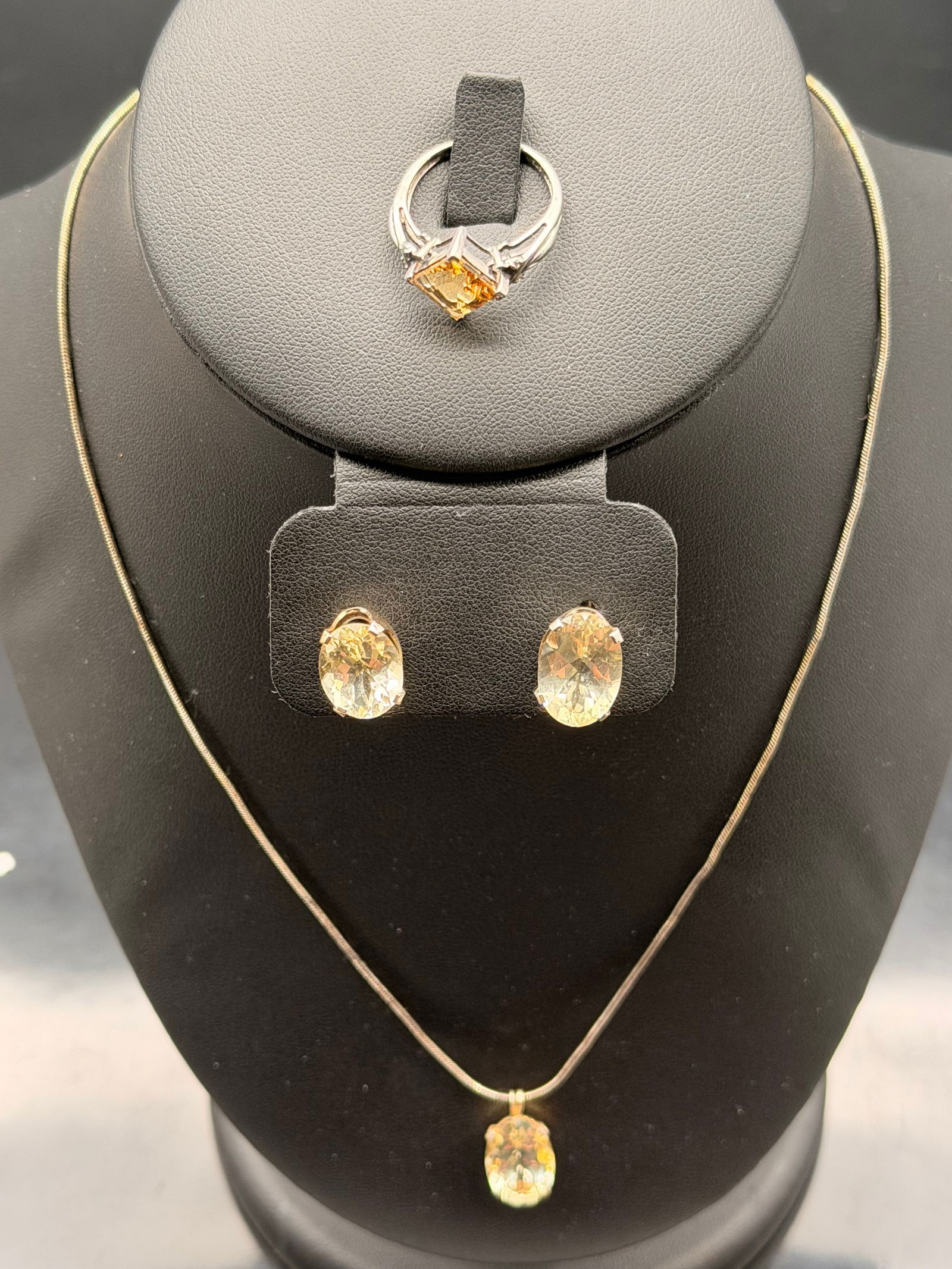 Elegant 925 Sterling Silver Citrine Jewelry Set – Necklace, Ring & Earrings (1 of 11)