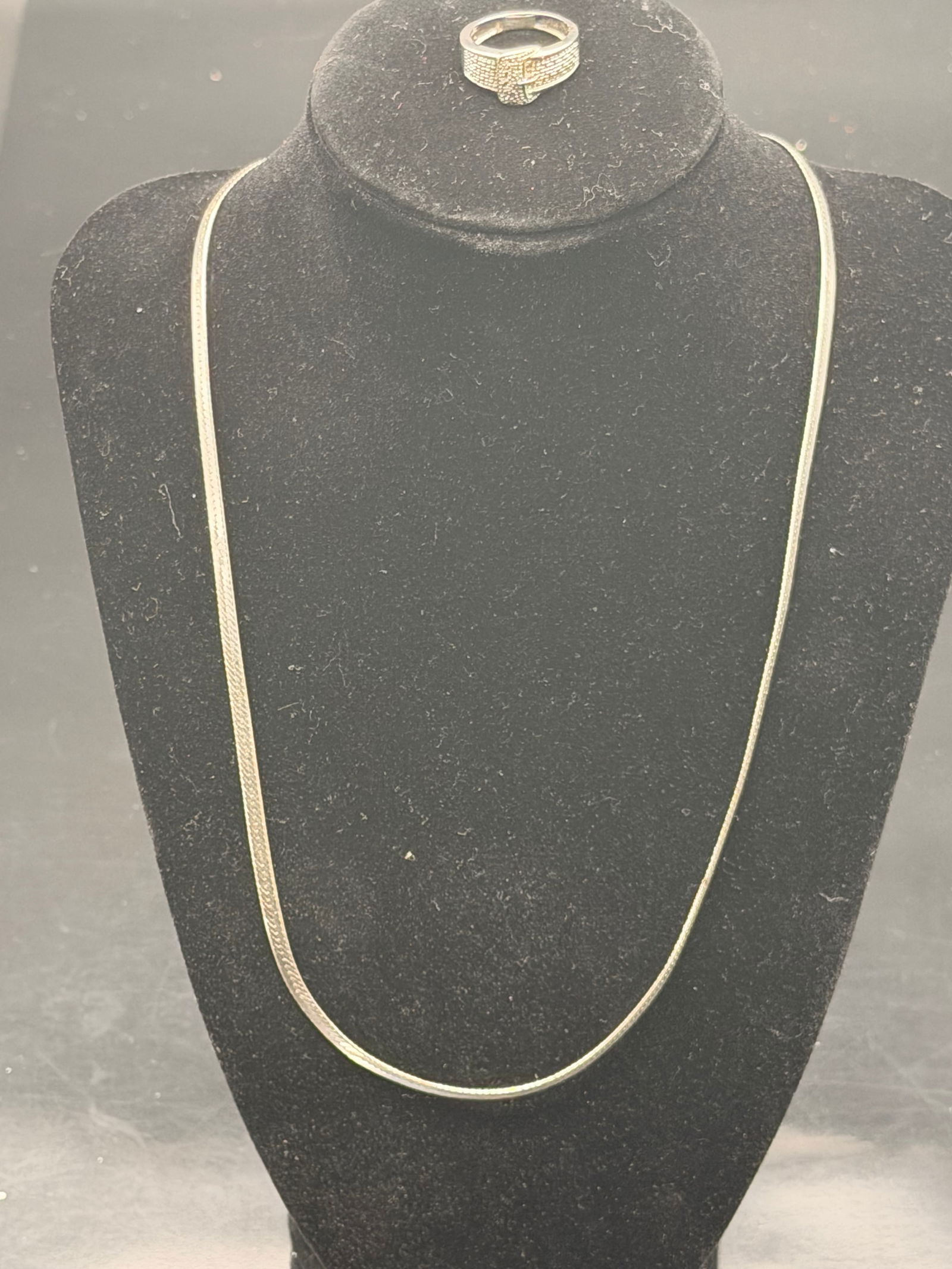 Elegant Sterling Silver Buckle Ring & Snake Chain Necklace Set – Rhodium-Plated Vintage Style (1 of 8)