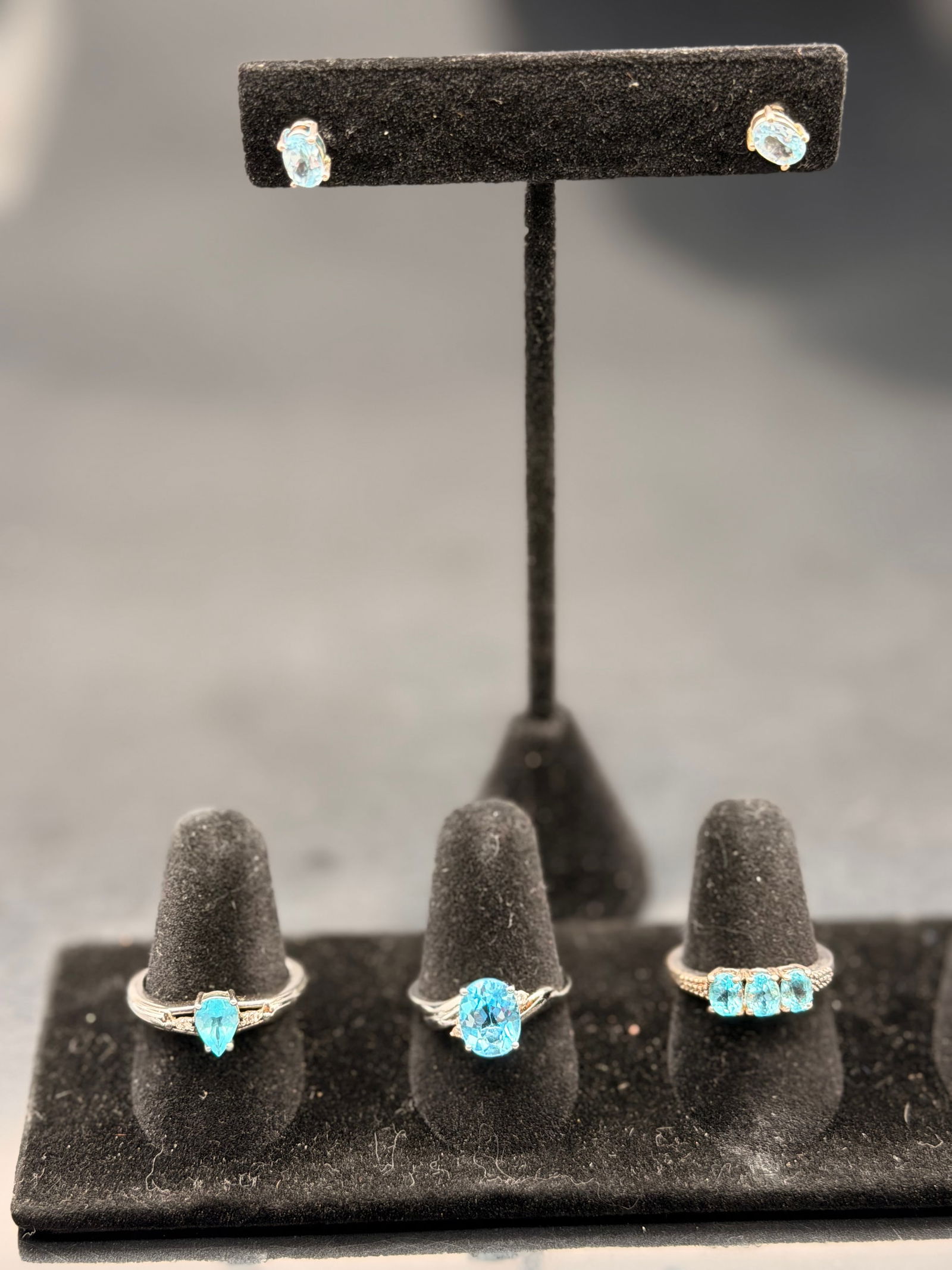925 Silver Blue Topaz-Style Jewelry Set – Three Rings & Stud Earrings (1 of 17)