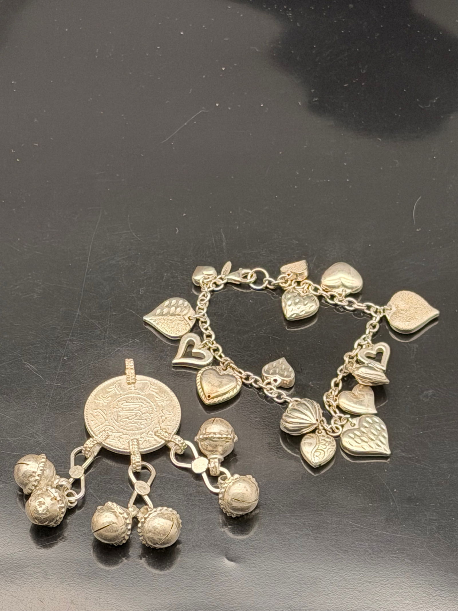 Vintage Sterling Silver Jewelry Lot – Heart Charm Bracelet & Coin Bell Pendant (46g) (1 of 7)