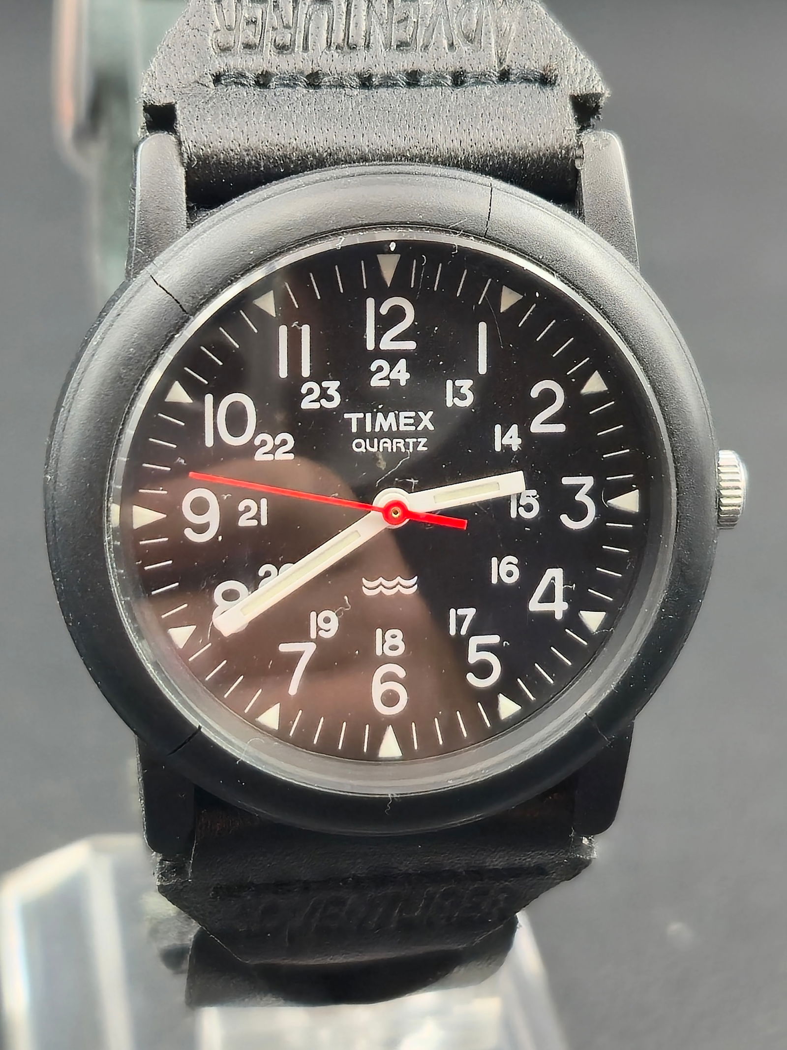 Timex Quartz Field Watch Black Resin 33 mm – New Battery (1 of 7)