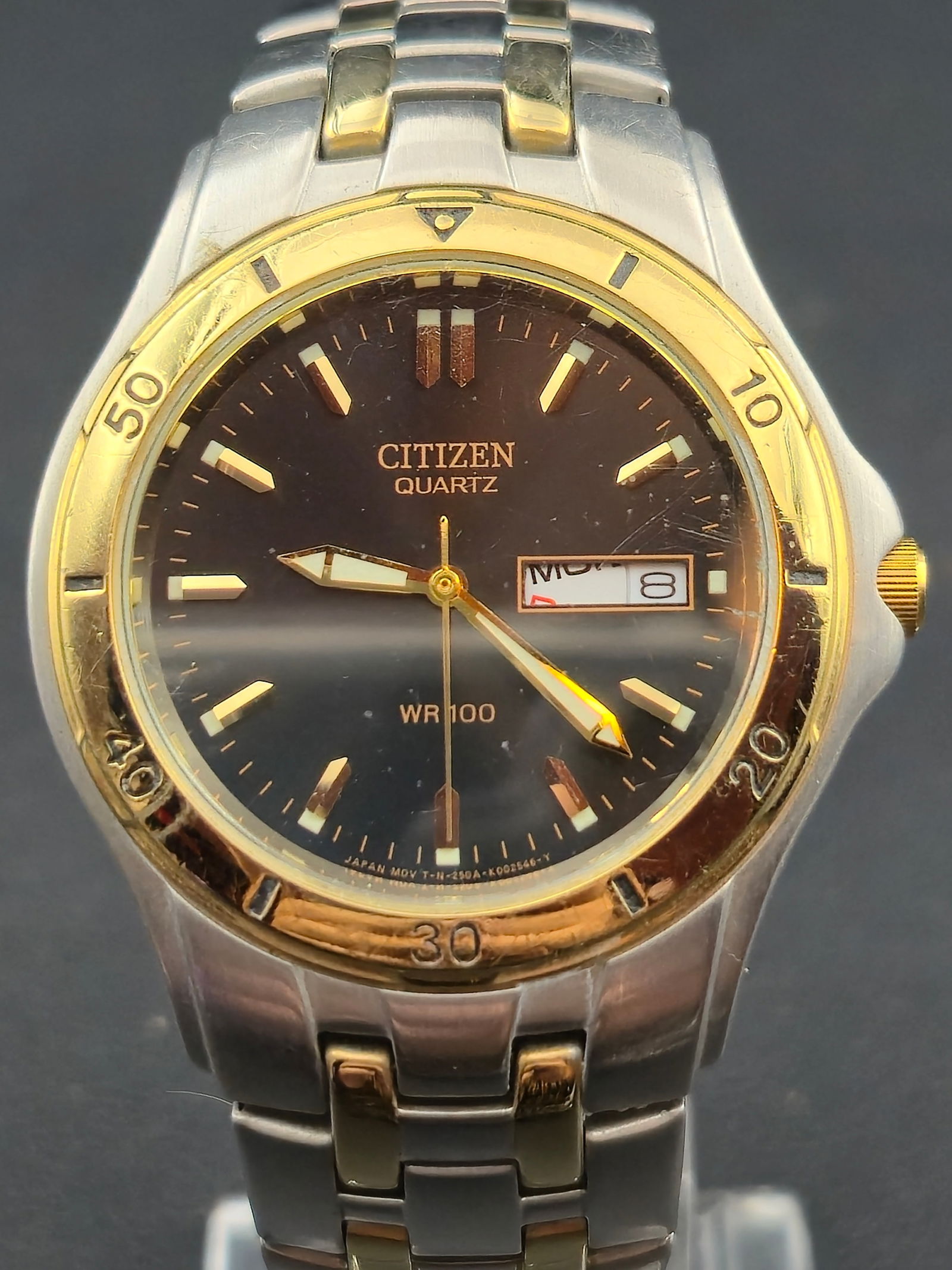 Citizen Quartz WR100 Two-Tone Day-Date Watch (Cal. 2500A, 43 mm, New Battery (1 of 9)