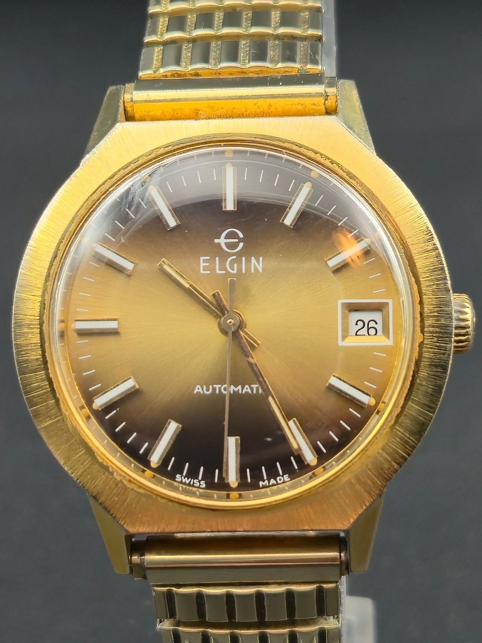 Elgin 17J Automatic Gold-Tone Wristwatch (c. 1970s, 35 mm, Swiss Made) (1 of 11)