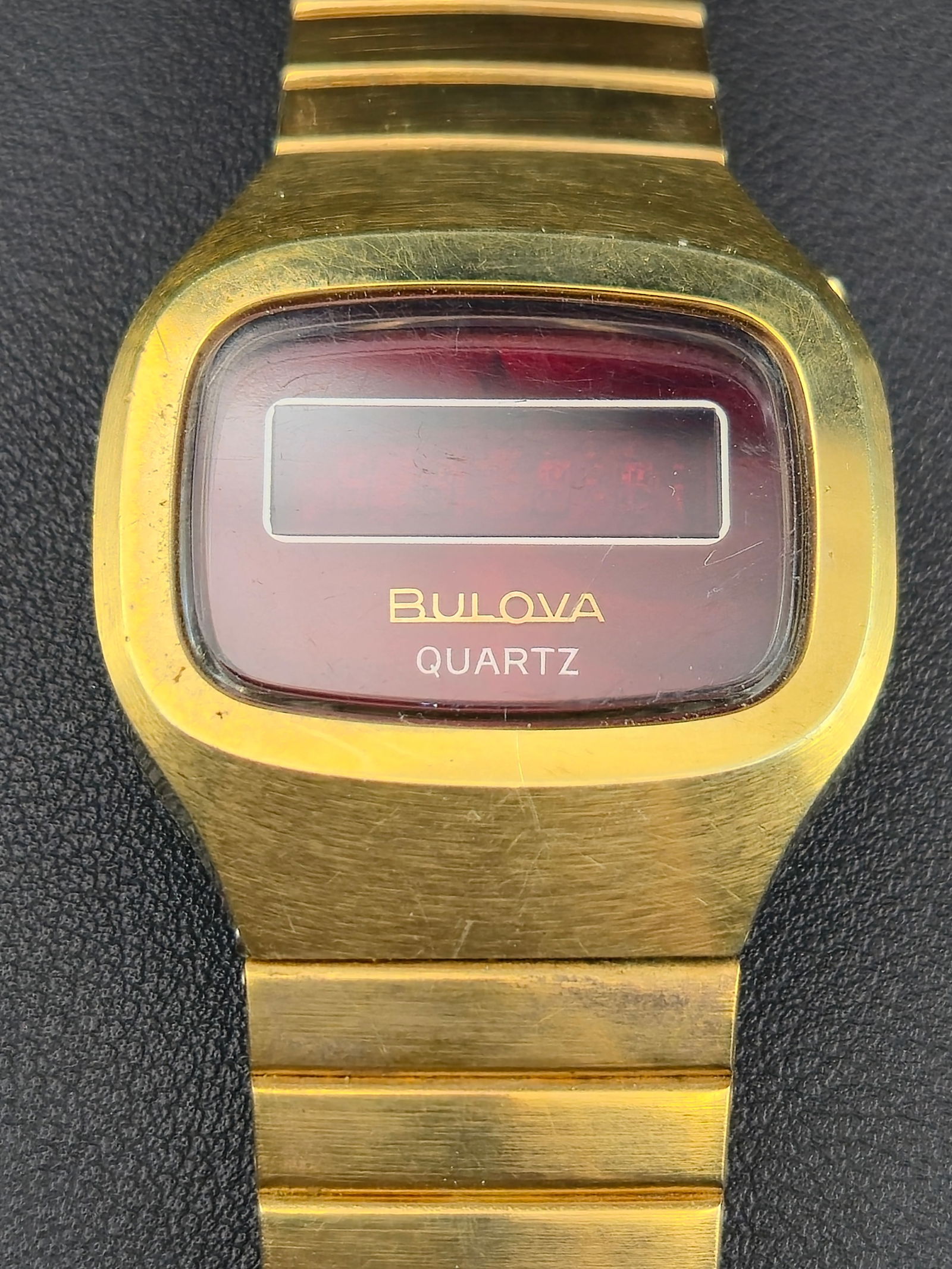 Bulova Quartz N7 Gold-Tone LED Digital Watch 36 mm (1977) – Untested (1 of 8)