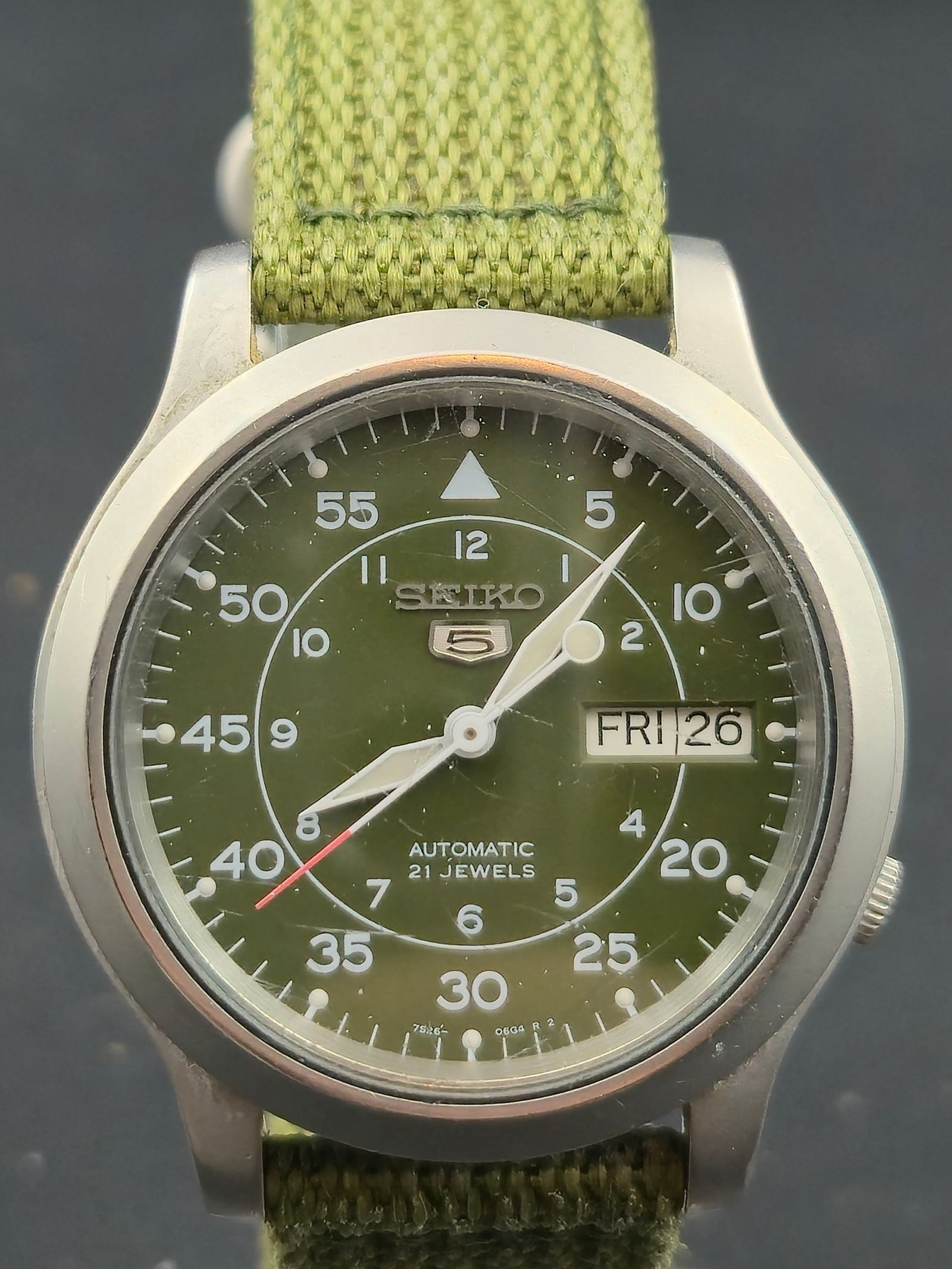 Seiko 5 SNK805K2 37 mm Military Field Automatic 21J Green Dial Full Set – Running (1 of 12)