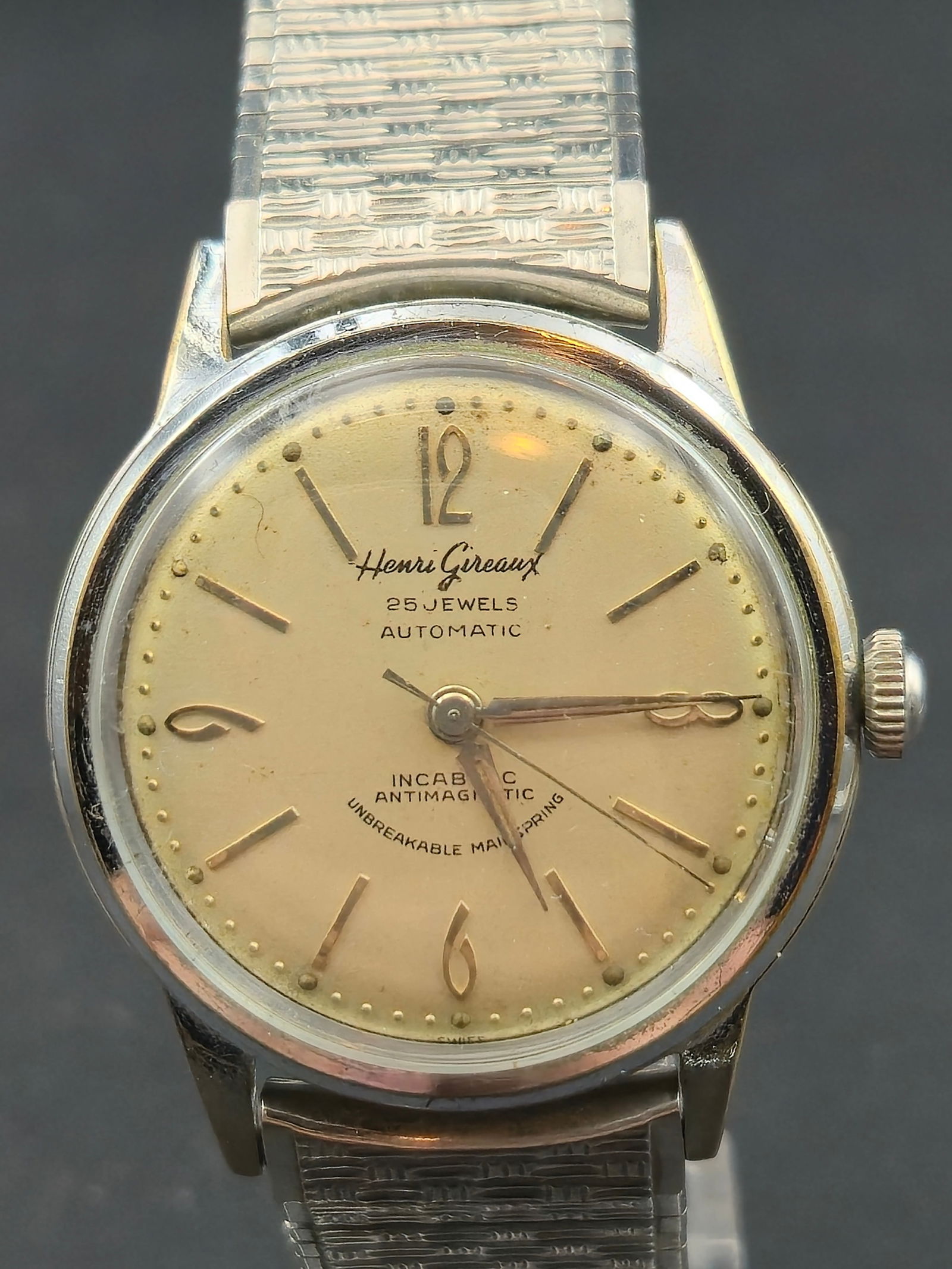 Henri Gireaux 25 Jewels Swiss Automatic Wristwatch (1950s, 32 mm) (1 of 10)