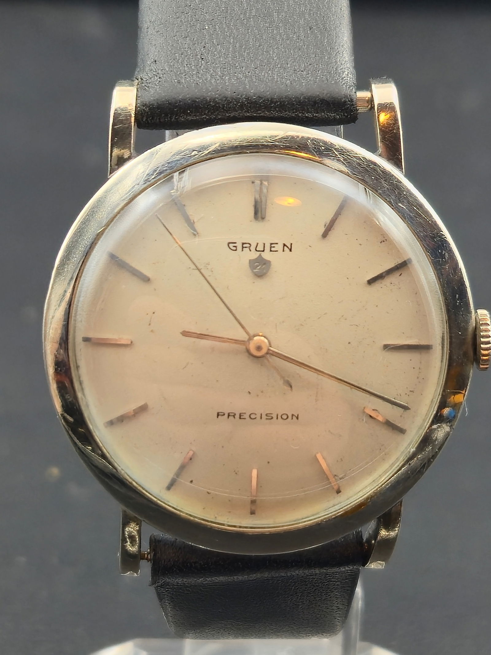 1950s Gruen Veri-Thin Precision 21J 10K White GF Dress Wristwatch 34mm – New Domed Glass –: Elegant 1950s Gruen Veri-Thin Precision men’s wristwatch featuring a minimalist silver dial with applied white-gold markers and dauphine hands. Powered by Gruen’s upgraded 21-jewel Veri-Thin manua