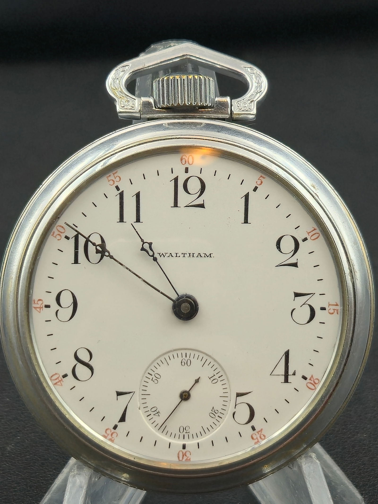 1898 Waltham Grade No. 1 18s Pocket Watch – Nickel Spartan Case – Running: Offered is an 1898 Waltham Grade No. 1 pocket watch featuring the classic full-plate gilt movement (serial 6574679) with 7 jewels and safety pinion. This example is housed in a bright Illinois Watch C