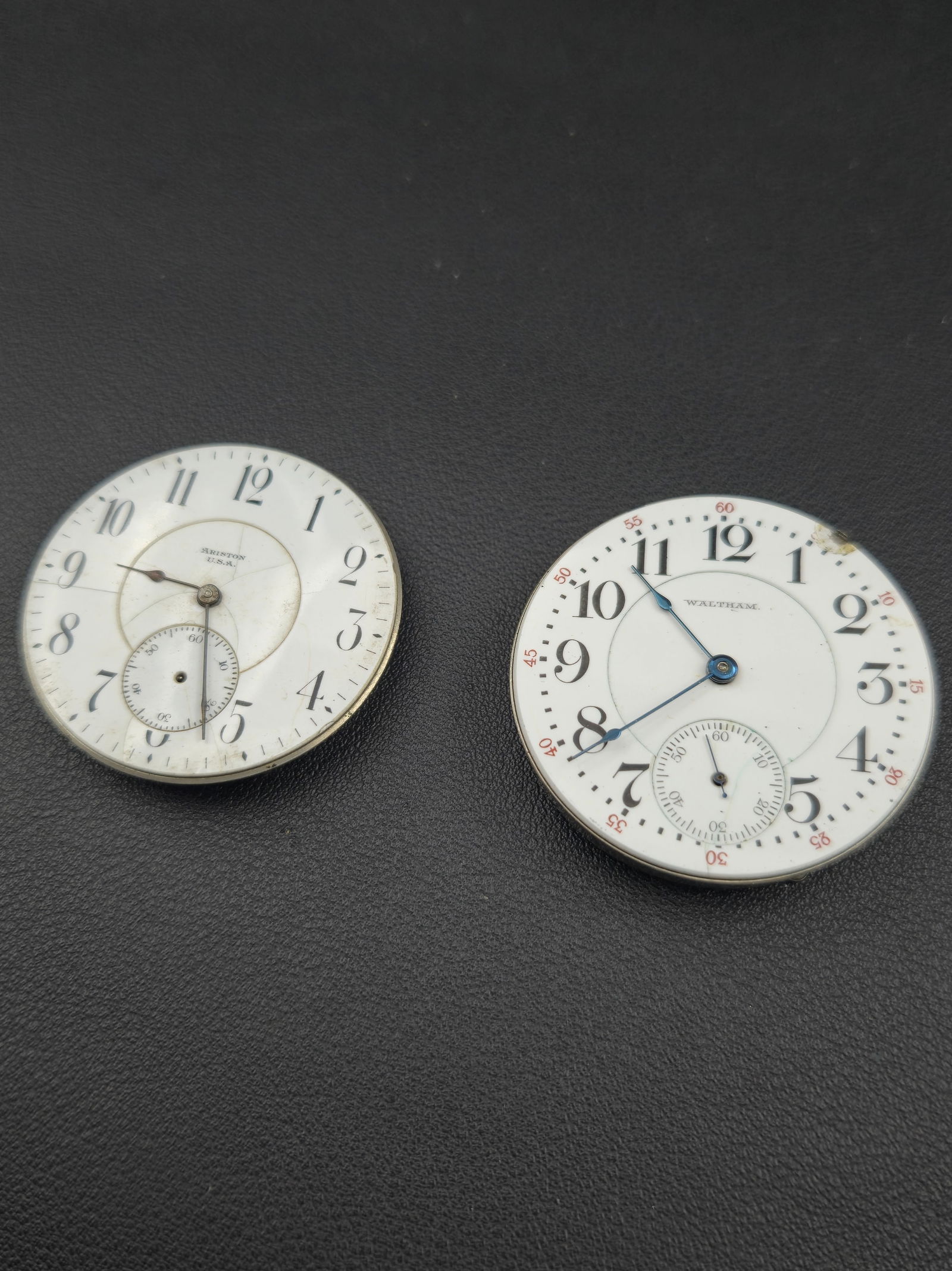 Lot of 2 Pocket Watch Movements – Ariston 17J & 1911 Waltham 645 21J – 41–43mm Dials – (1 of 8)