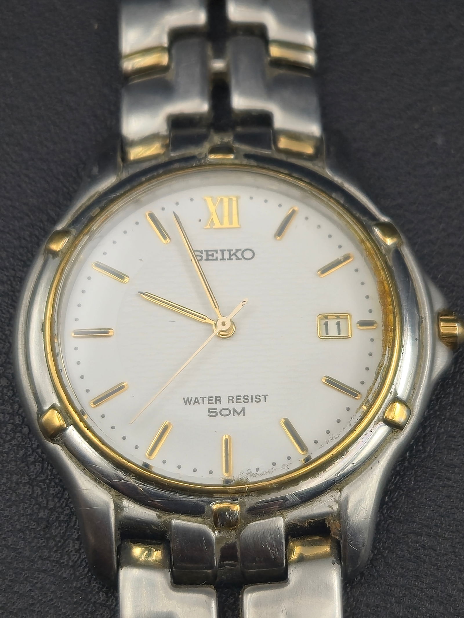 1990s Seiko 7N32-0049 “Two-Tone Classic” 36mm Quartz Watch – New Battery, Running (1 of 8)