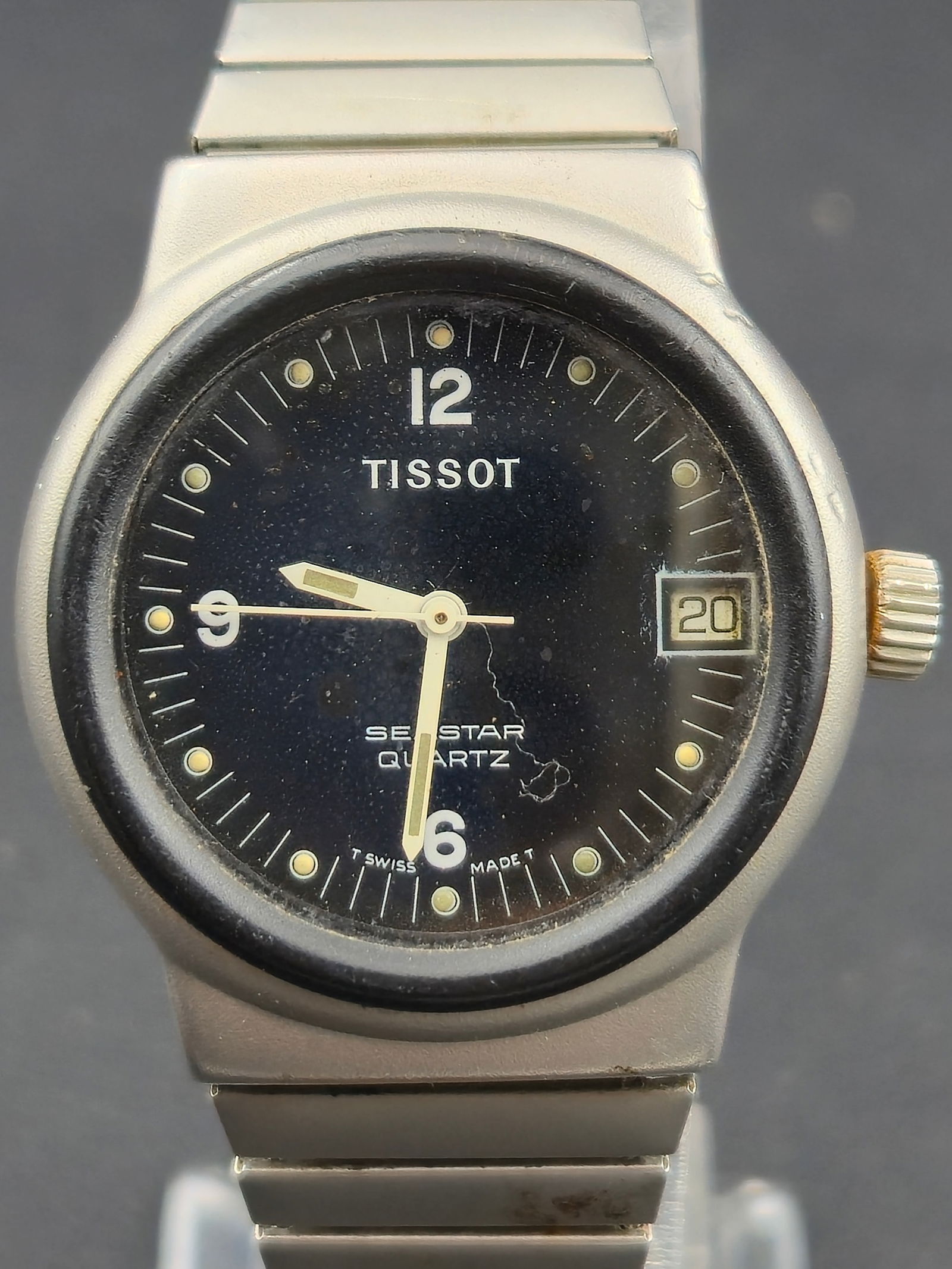 1988 Tissot Seastar Quartz 33mm Classic Stainless Watch – Untested (1 of 8)