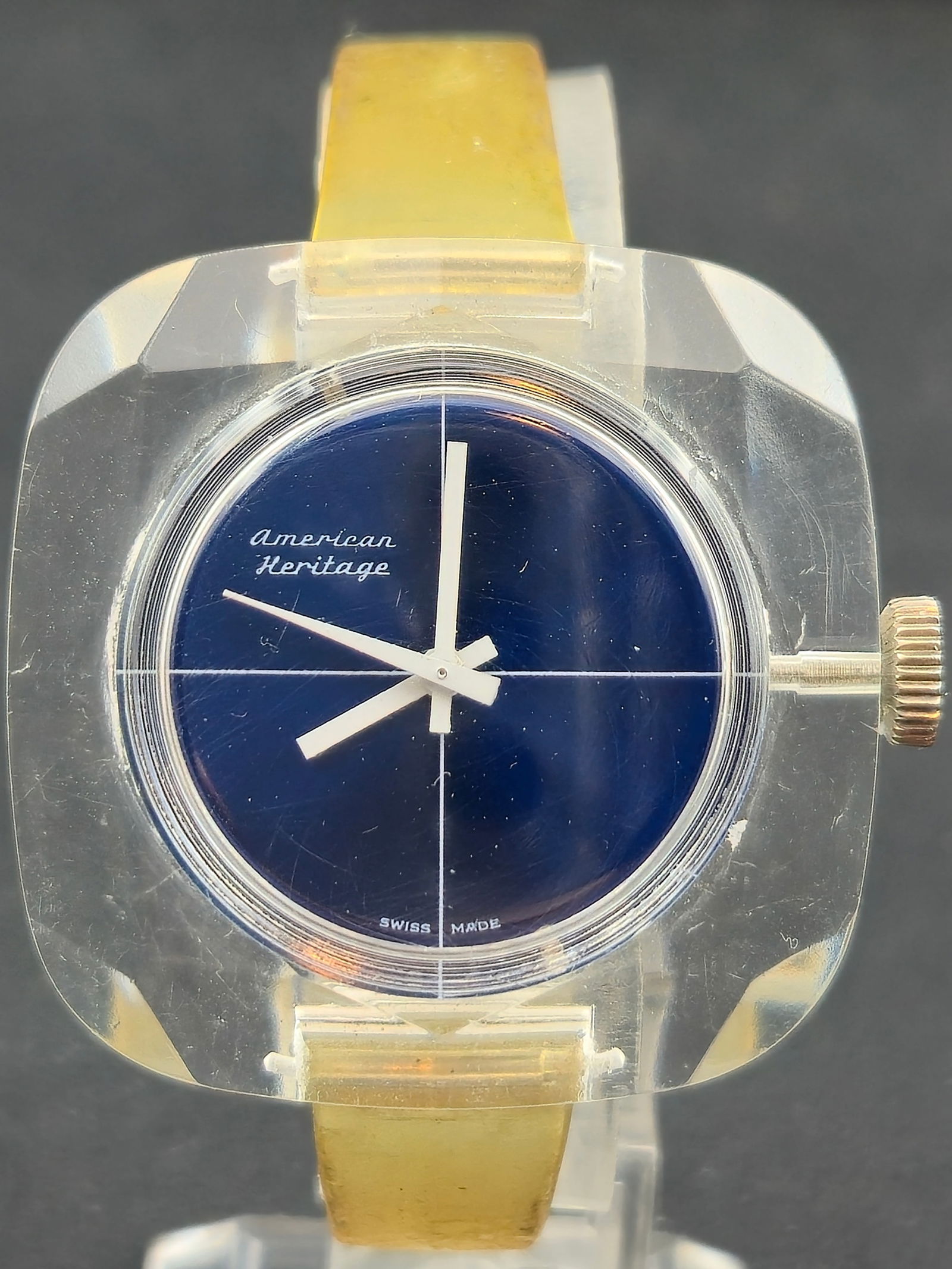 1970s American Heritage 38mm Swiss Made Plexiglass Case Manual Wind Watch Blue Dial Runs Vintage (1 of 9)