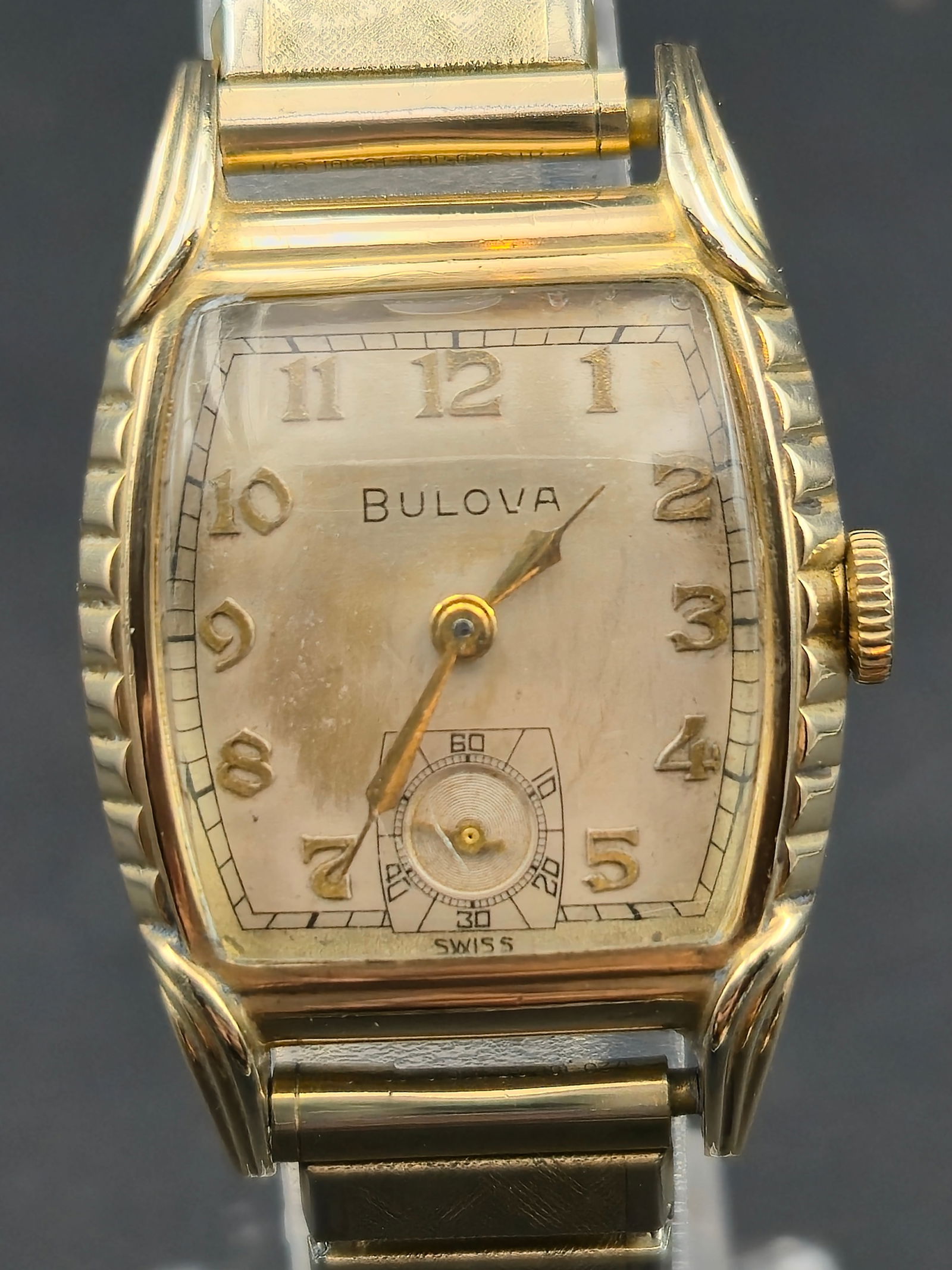 1953 Bulova 10K Rolled Gold Plate Watch 25mm with GF Band Sub Seconds Runs Vintage L3 Dress Model: Vintage 1953 Bulova L3 wristwatch featuring a 10K rolled gold plate bezel, stainless steel back, original Bulova signed crown, and a beautifully aged silver dial with applied Arabic numerals and sub s