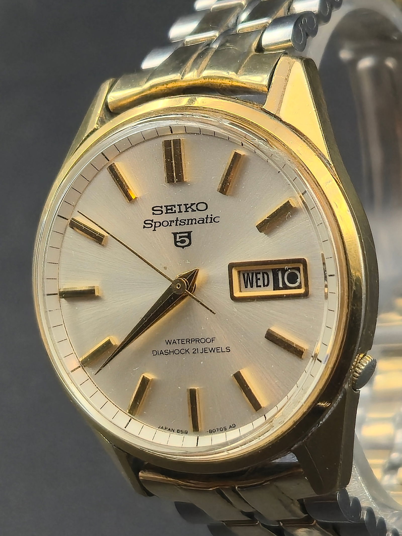 1960s Seiko Sportsmatic 5 6619-8050 35mm Automatic Gold-Tone w/ GF Bracelet – Running (1 of 13)