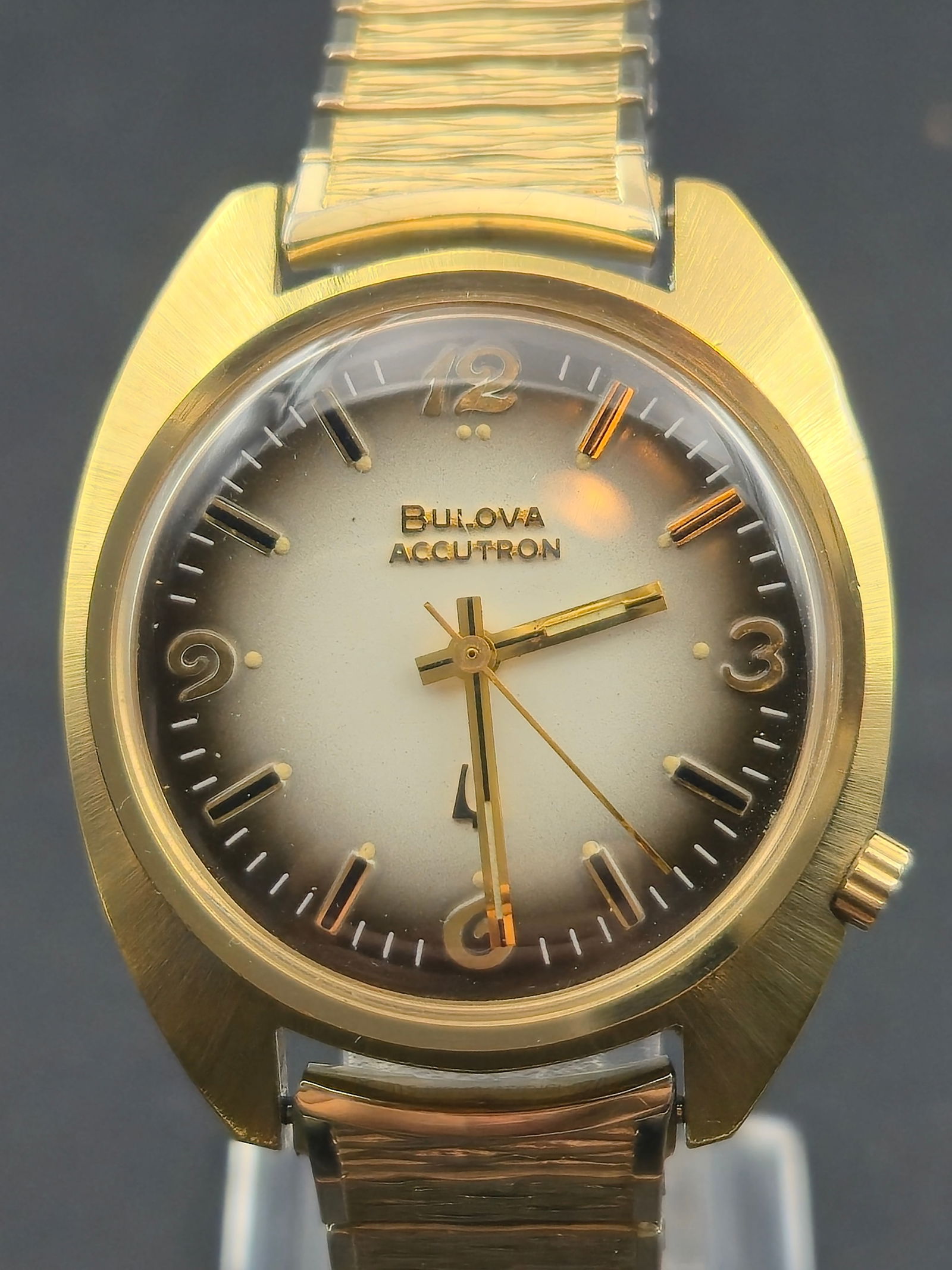 1973 Bulova Accutron 2180 36mm Gold Electroplated Case, RGP Back, Gold-Filled Band – Runs Smooth (1 of 11)