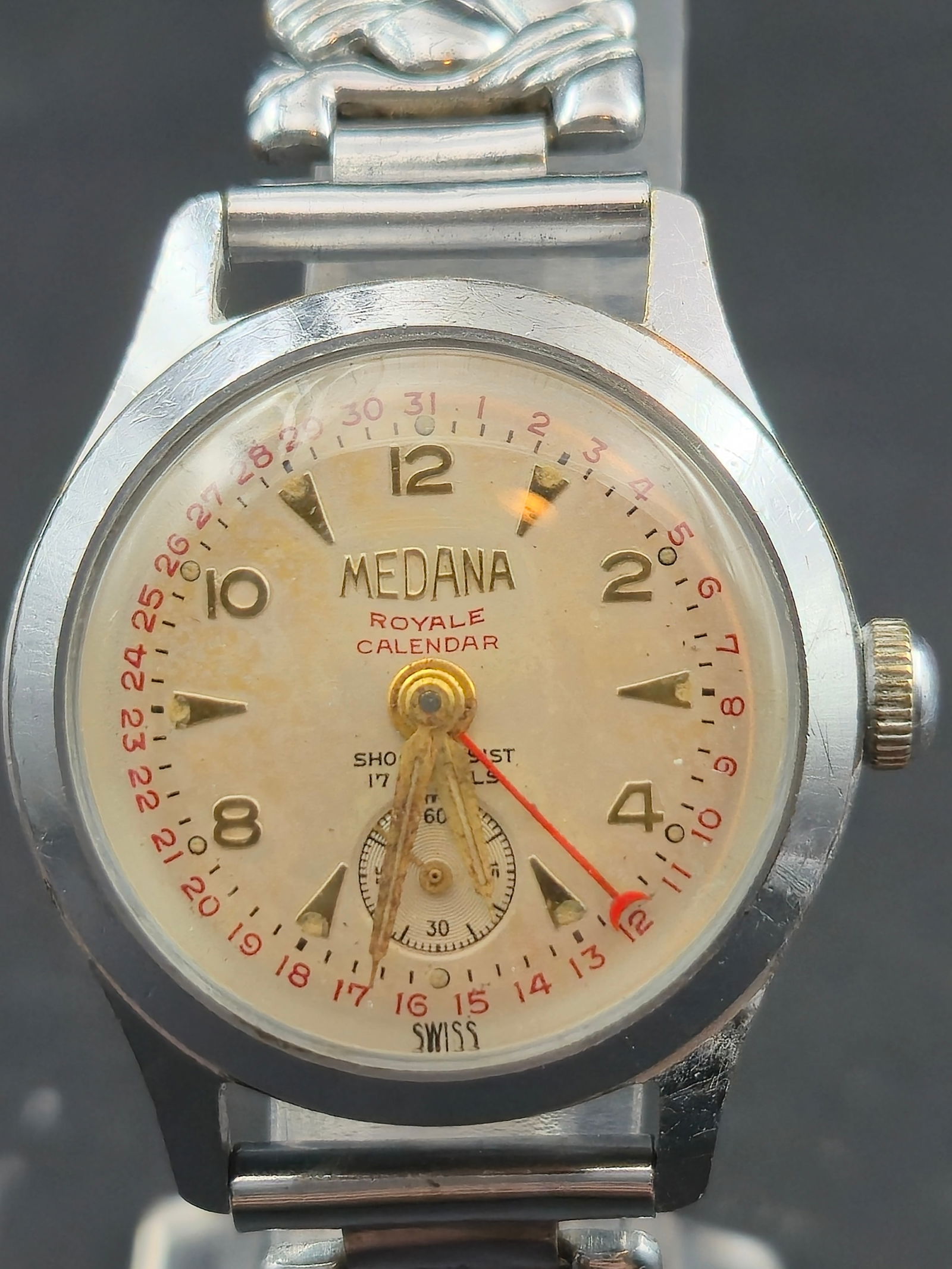 1950s Medana Royale Calendar 31mm Stainless Steel – Runs – Red Pointer Date (1 of 11)