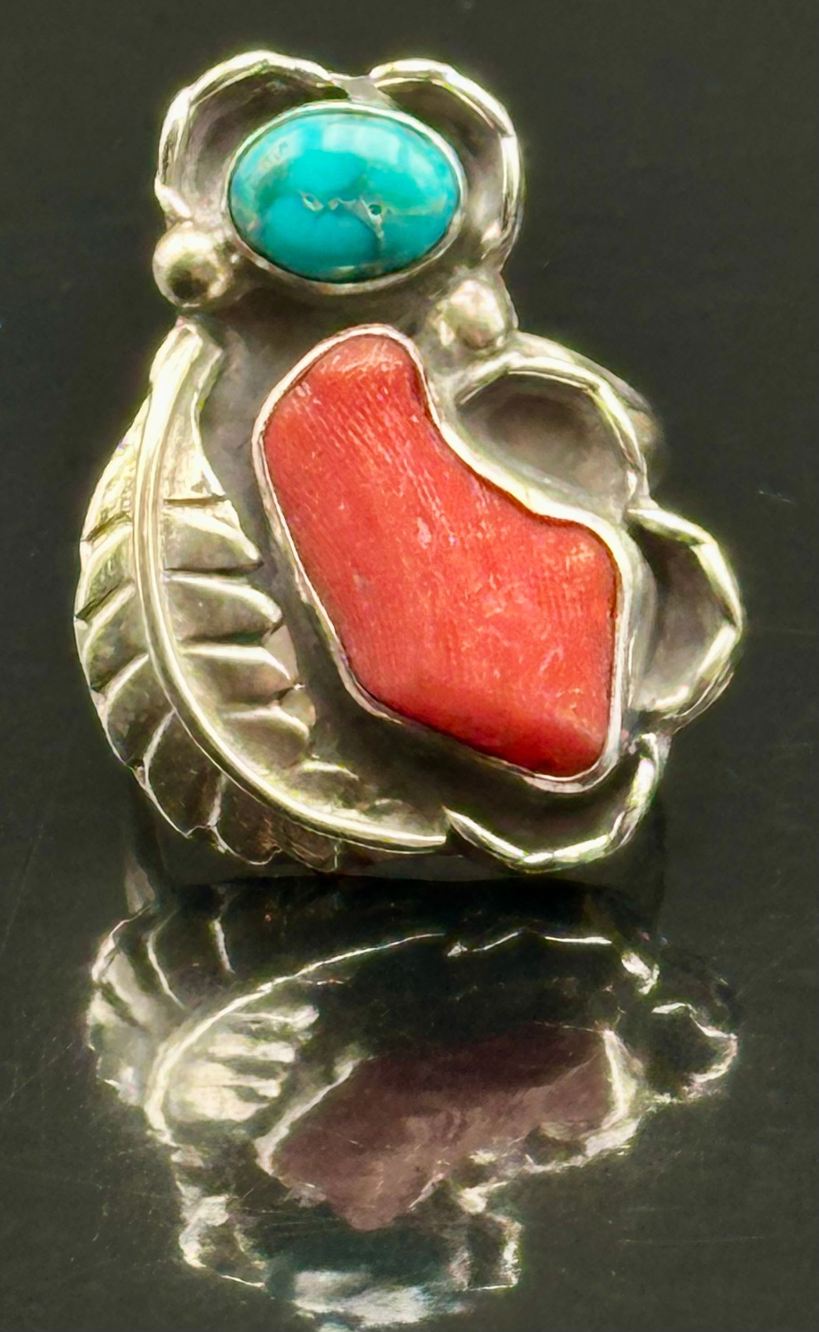 Sterling Turquoise & Coral Ring – Size 8, 9g (1 of 8)