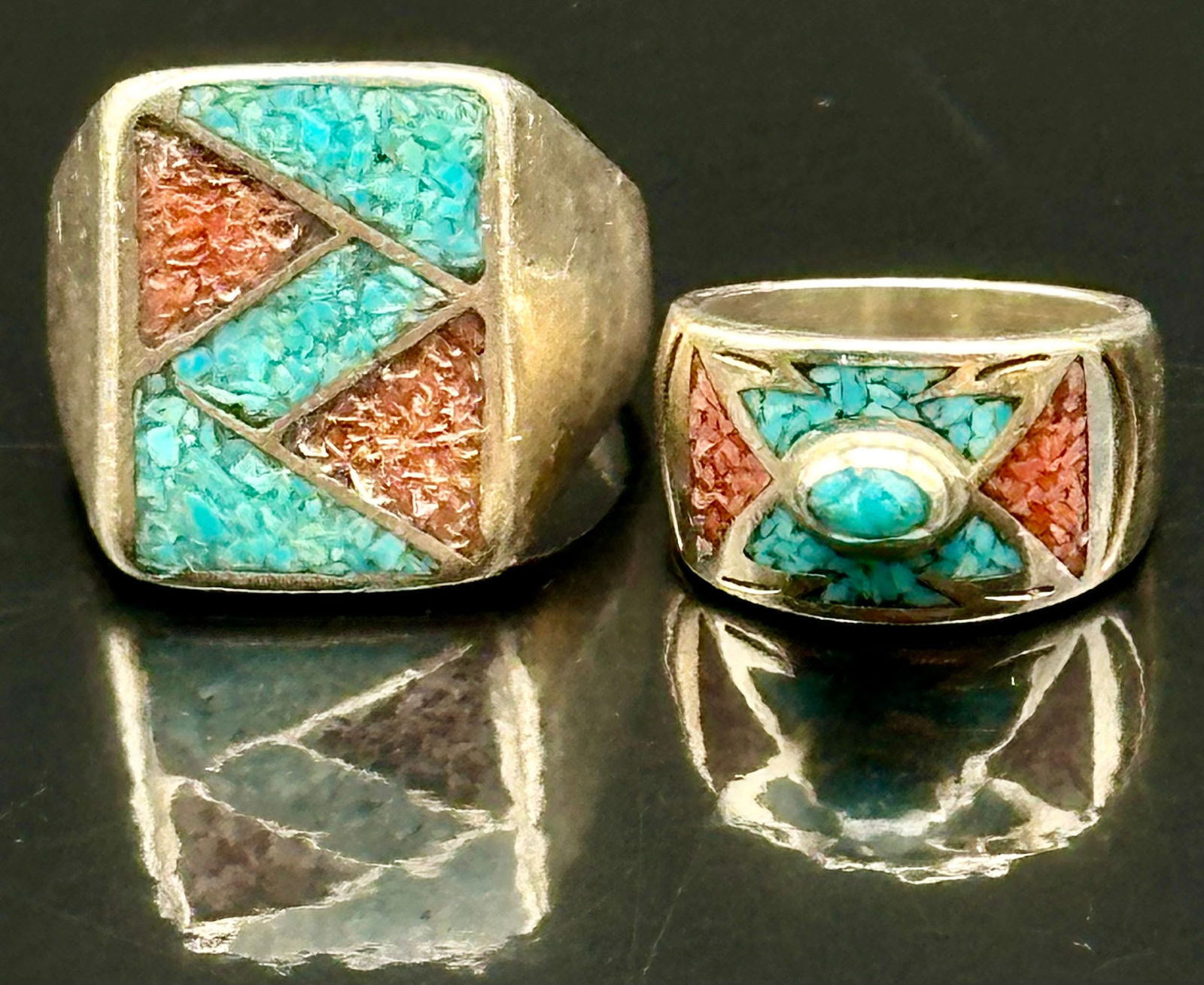 Pair of Vintage Sterling Silver Turquoise & Coral Chip Inlay Rings – 21g Total (1 of 10)