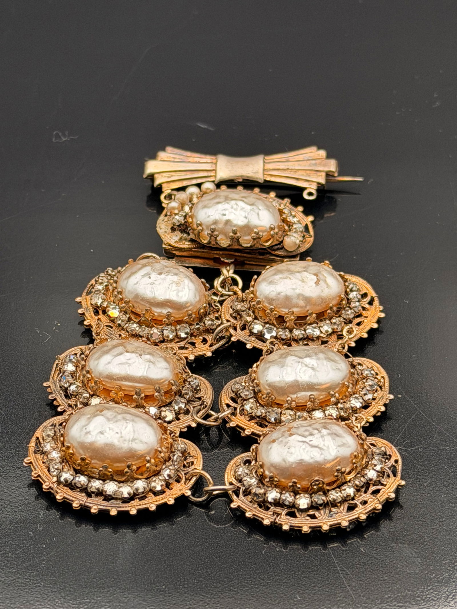 Vintage Miriam Haskell Baroque Glass Pearl Cascade Brooch .46.1 (1 of 5)