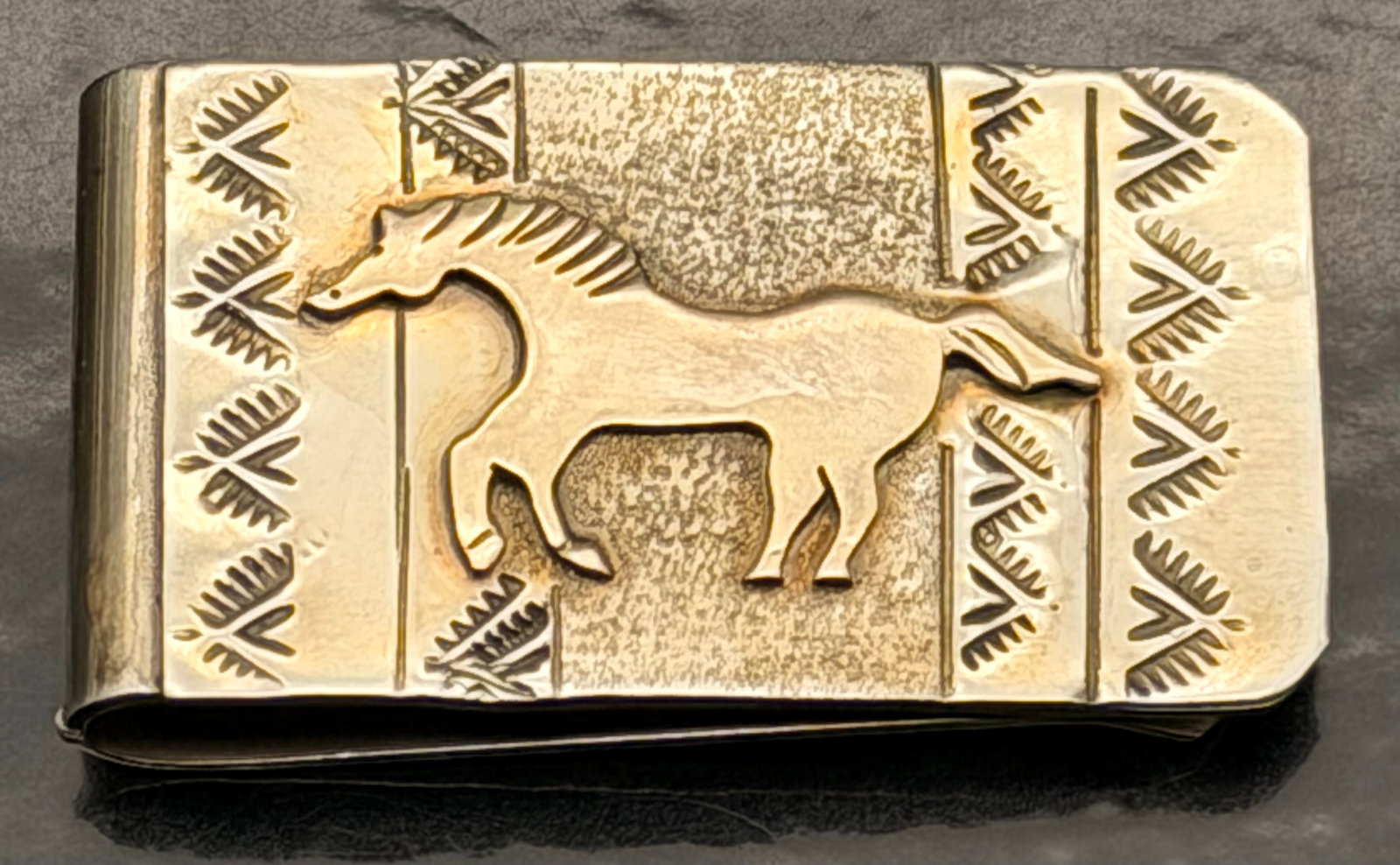 Material.925 Sterling Silver with. 999 Nickle Clip: Material.925 Sterling Silver with. 999 Nickle Clip, 14k Gold Plated. Tribal Affiliation: Navajo. Jewelry Type: Money Clip 220g .