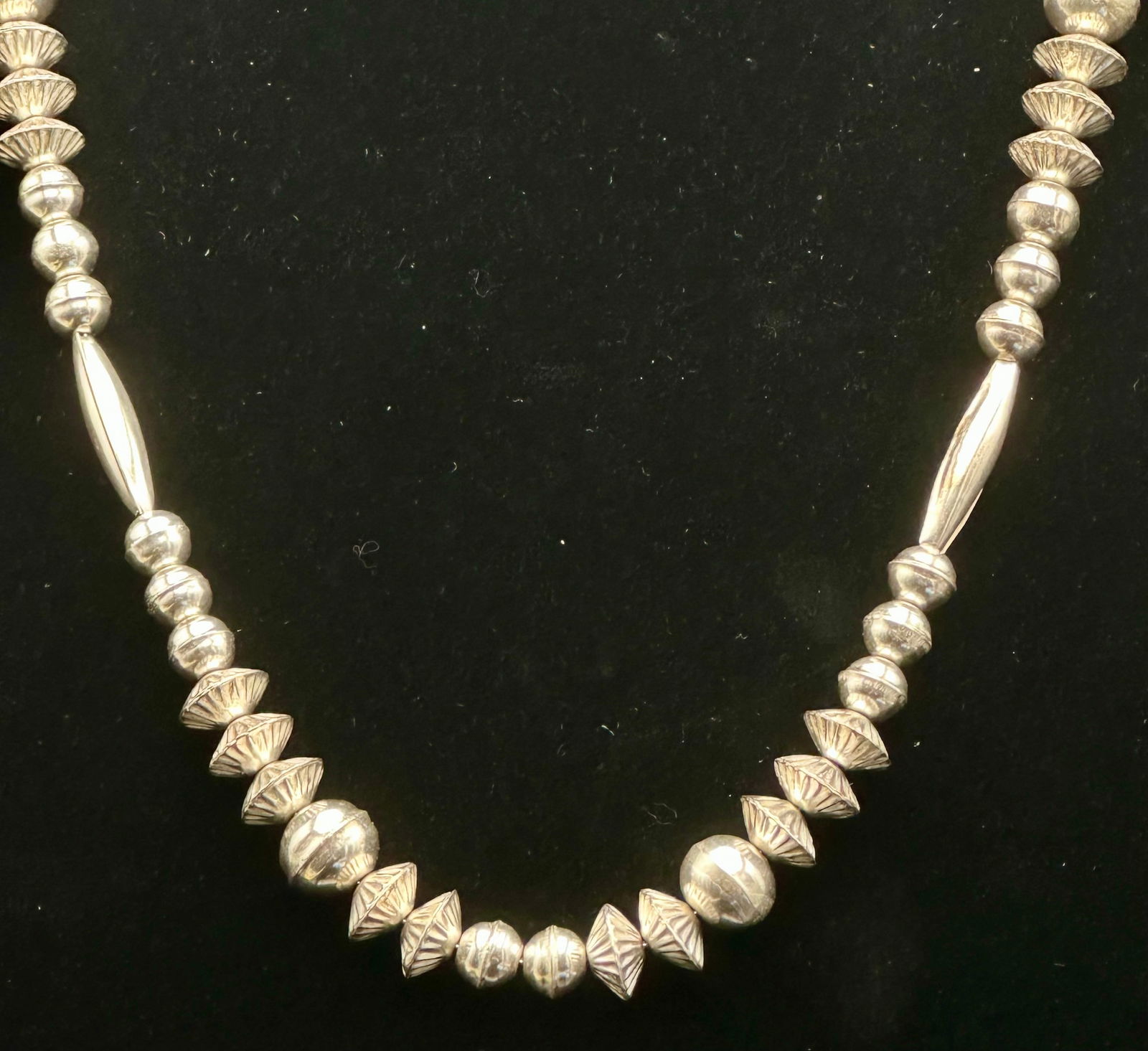 Vintage Navajo Sterling Bead Necklace – 47g (1 of 9)