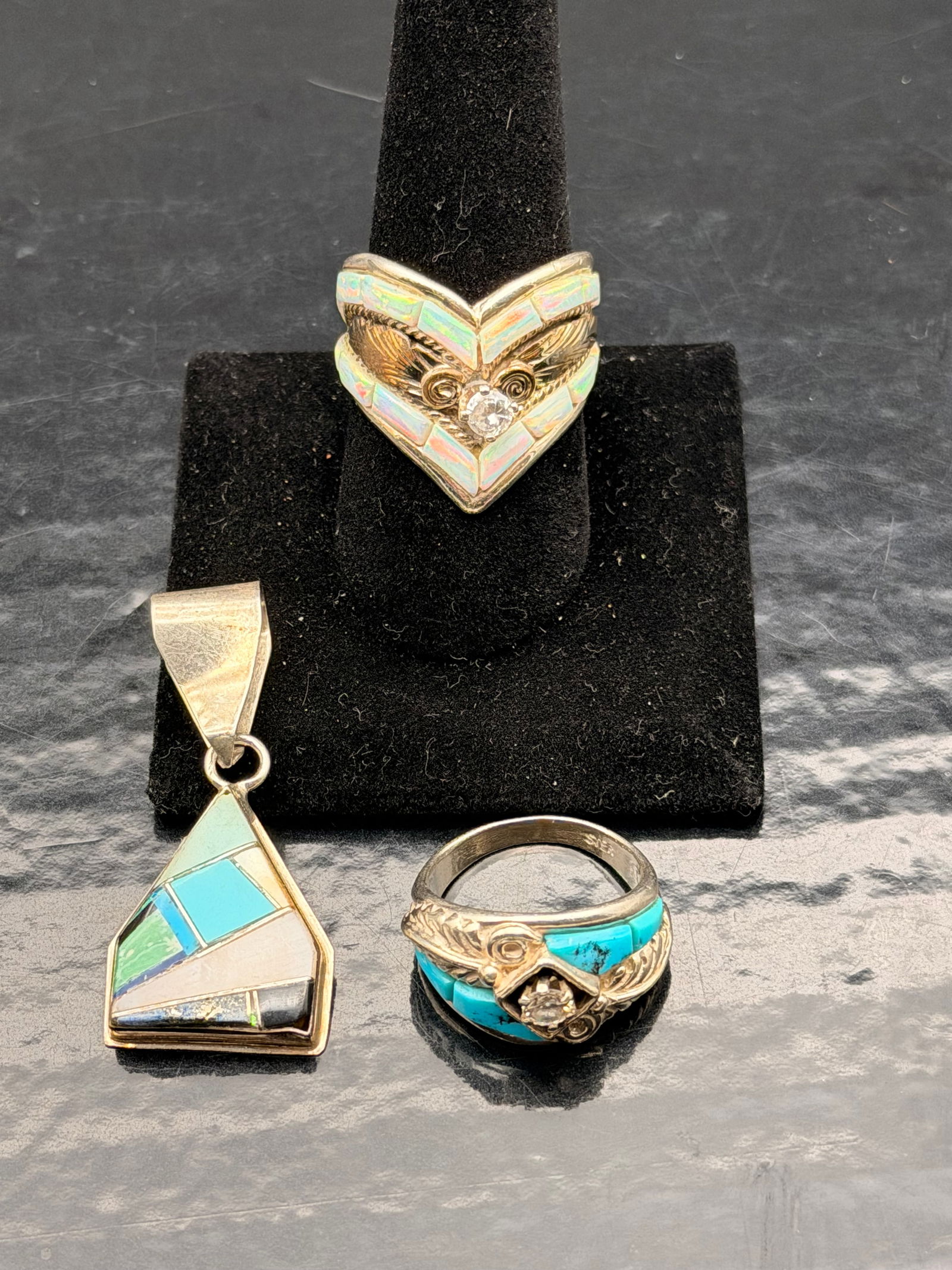 Southwestern Sterling Silver Inlay Jewelry Lot – 2 Rings + Pendant – 20g (1 of 13)