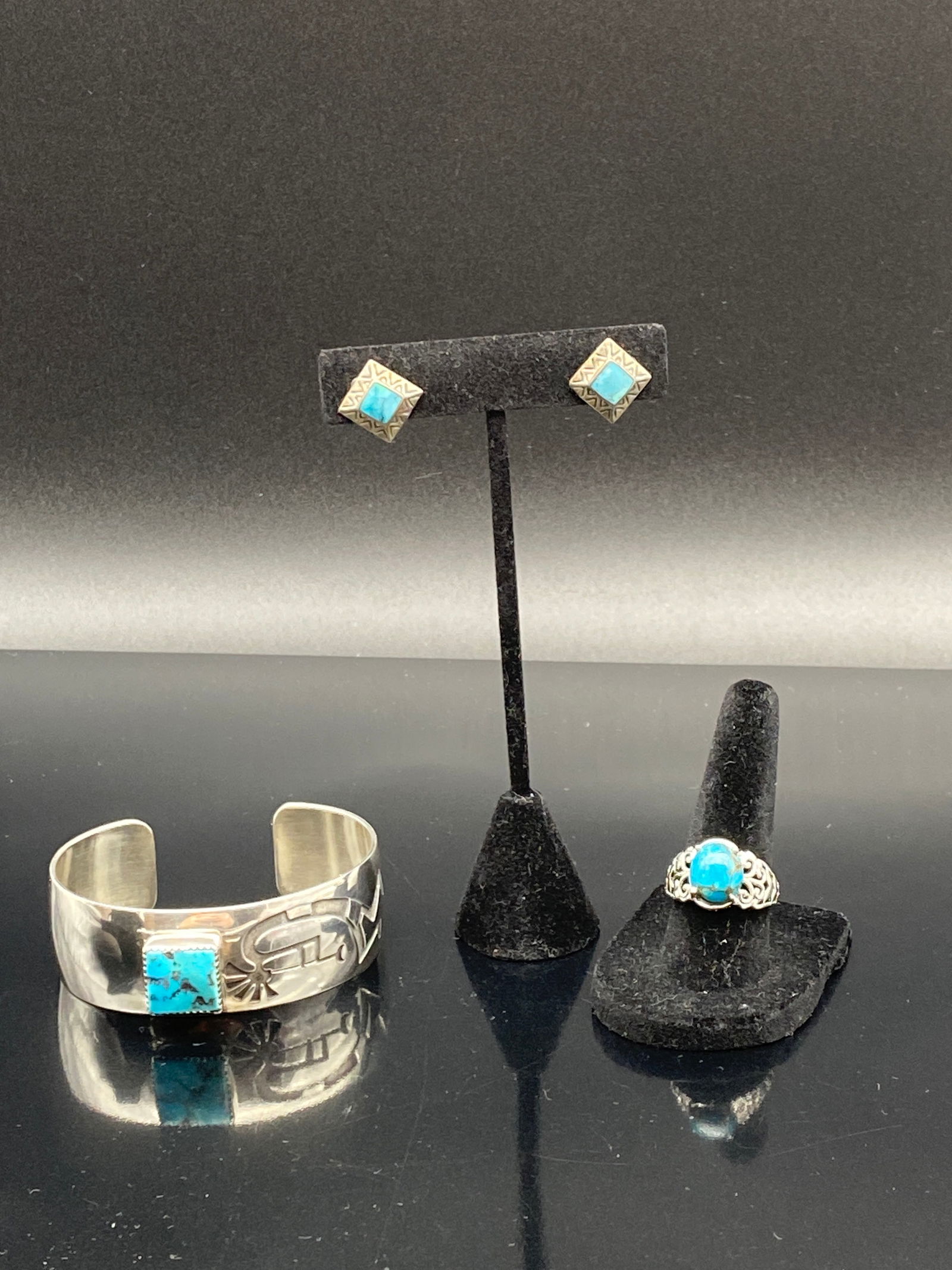 Turquoise Jewelry Lot: Bracelet, Ring & Earrings (1 of 14)