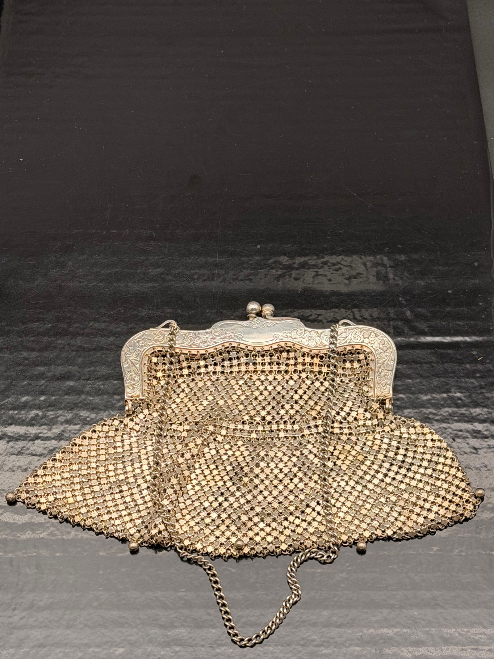 Antique German Silver Chainmail Mesh Purse – Engraved Frame – 205g (c. 1910–1925) (1 of 5)