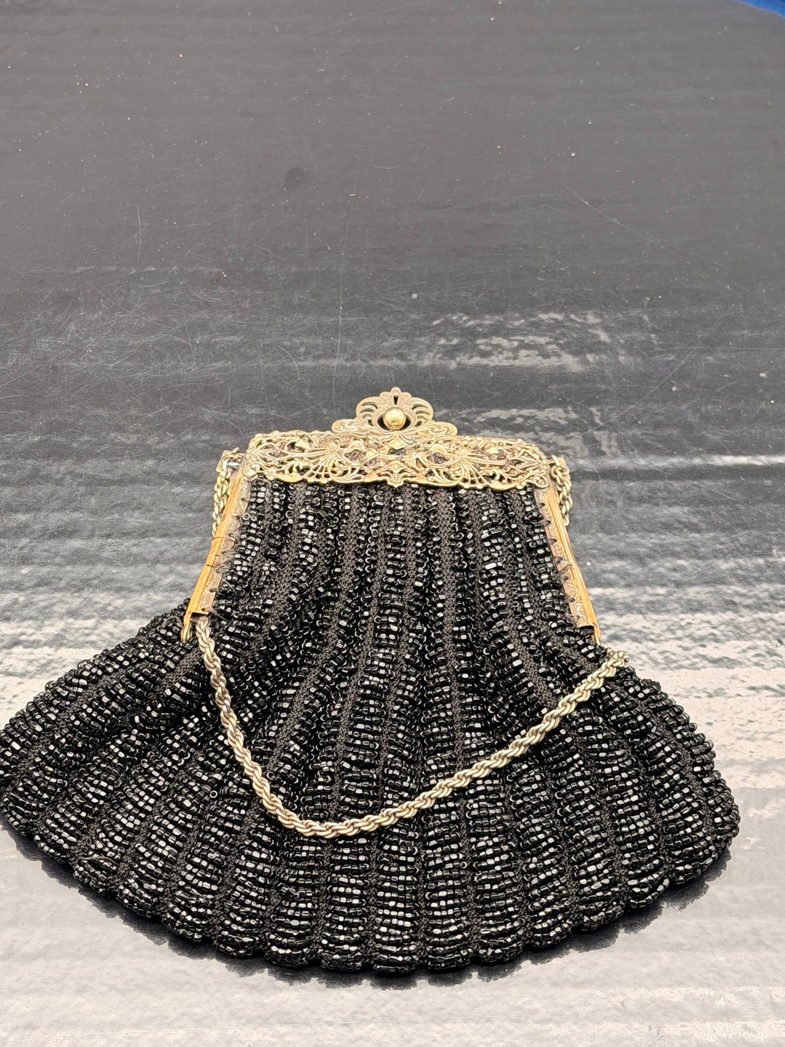 1920s Art Deco Black Glass Beaded Purse – Brass Filigree Frame – 254g (1 of 5)
