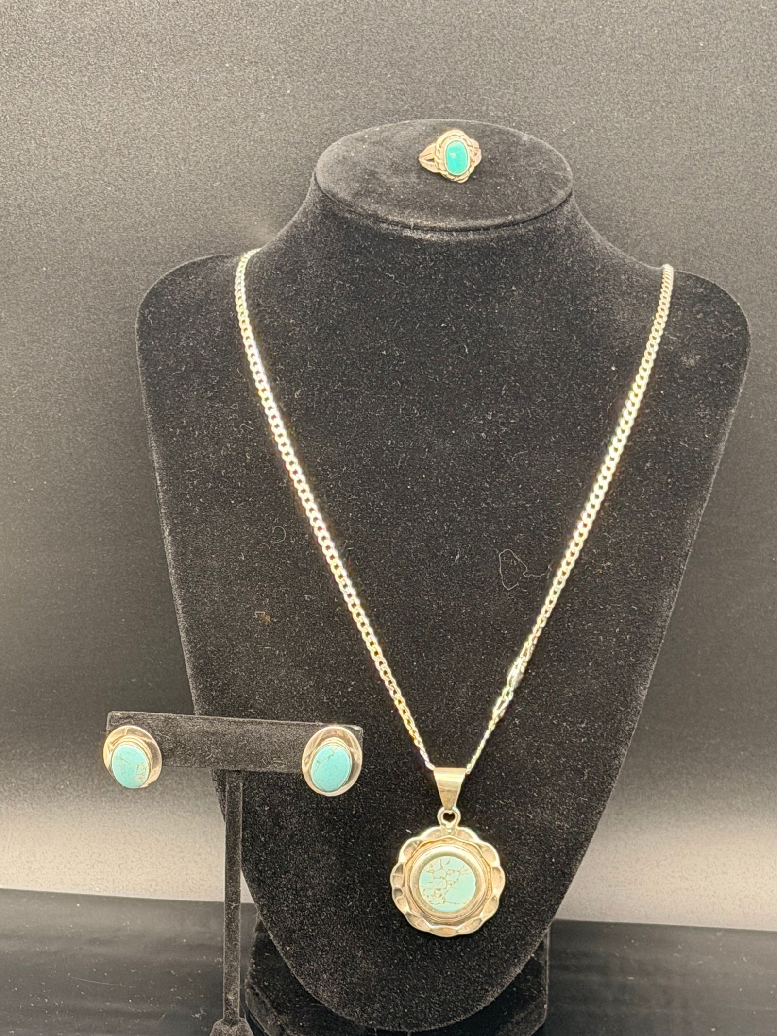 Navajo Style Sterling Turquoise Jewelry Set – Necklace, Pendant, Earrings & Ring (1 of 11)