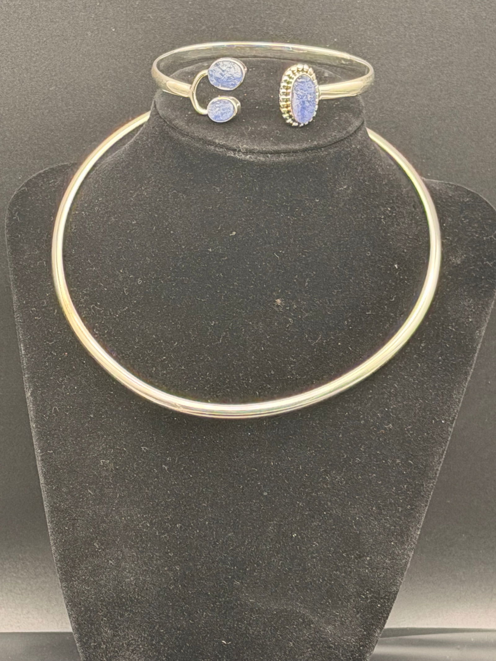 Arya 925 Sterling Silver Choker & Cuff Bracelet Set – purple Stone (1 of 10)