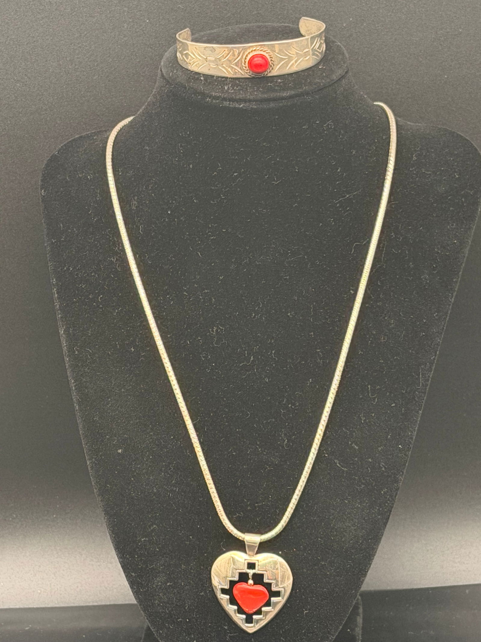 Navajo Sterling Silver Red Coral Bracelet & Heart Pendant Necklace – 35g (1 of 11)