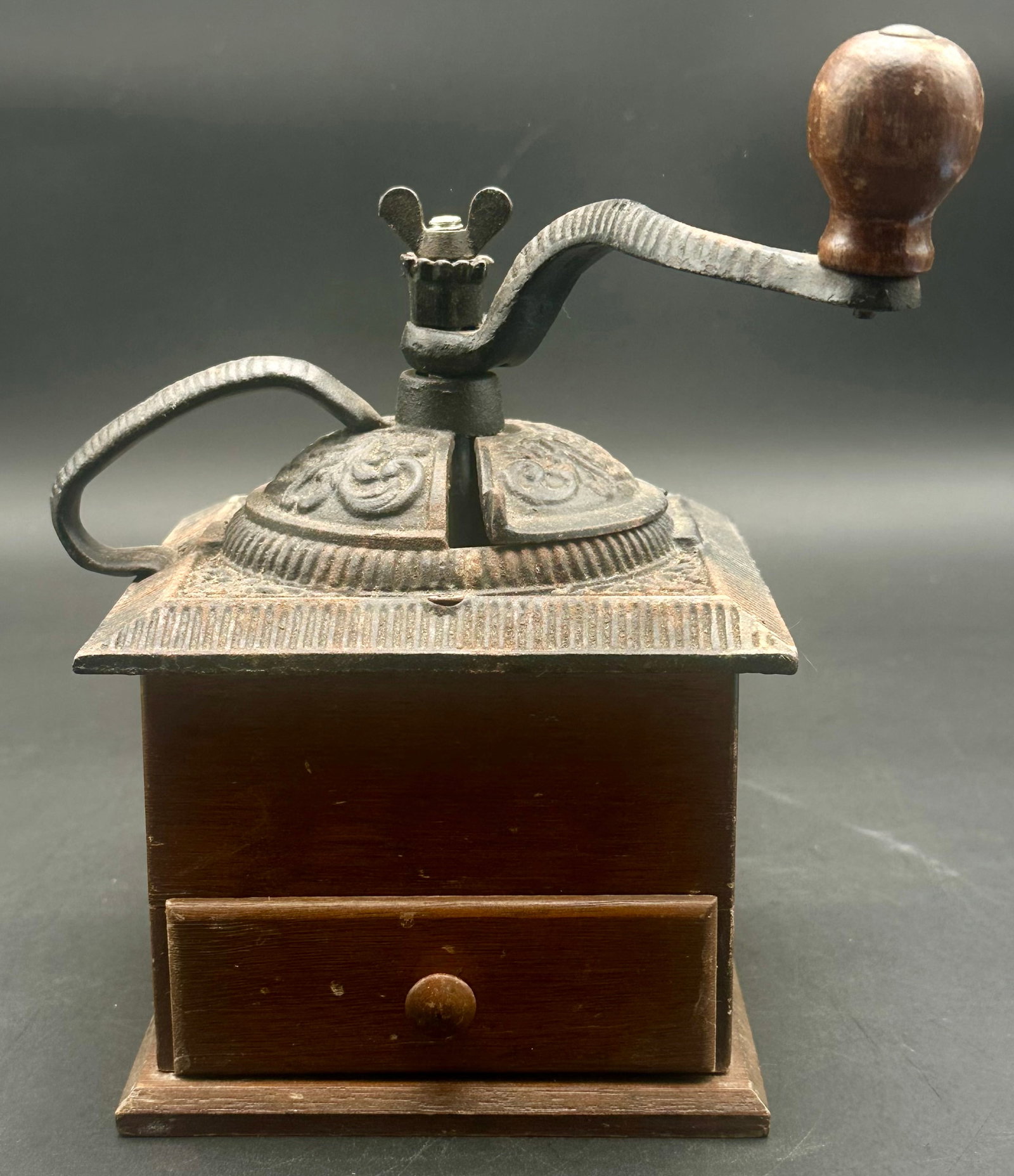 Antique Cast Iron Coffee Grinder w/ Wooden Drawer – Hand Crank Mill (1 of 12)