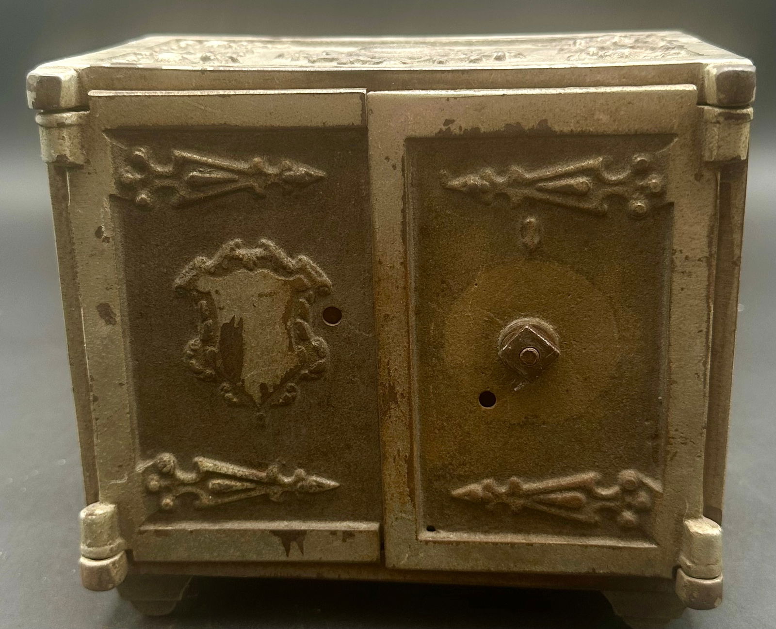 Antique Henry Hart Double-Door Cast Iron Safe Bank (1 of 18)