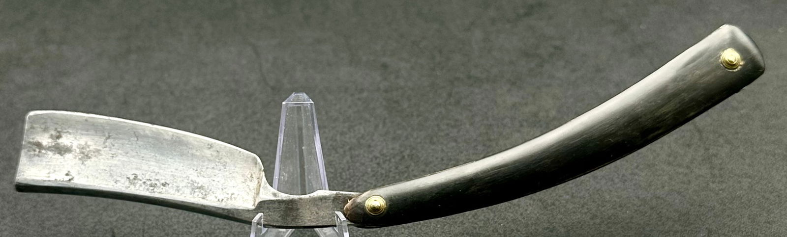 Antique Wostenholm & Son “Celebrated Razor” Straight Razor w/ Original Case – Sheffield (1 of 10)