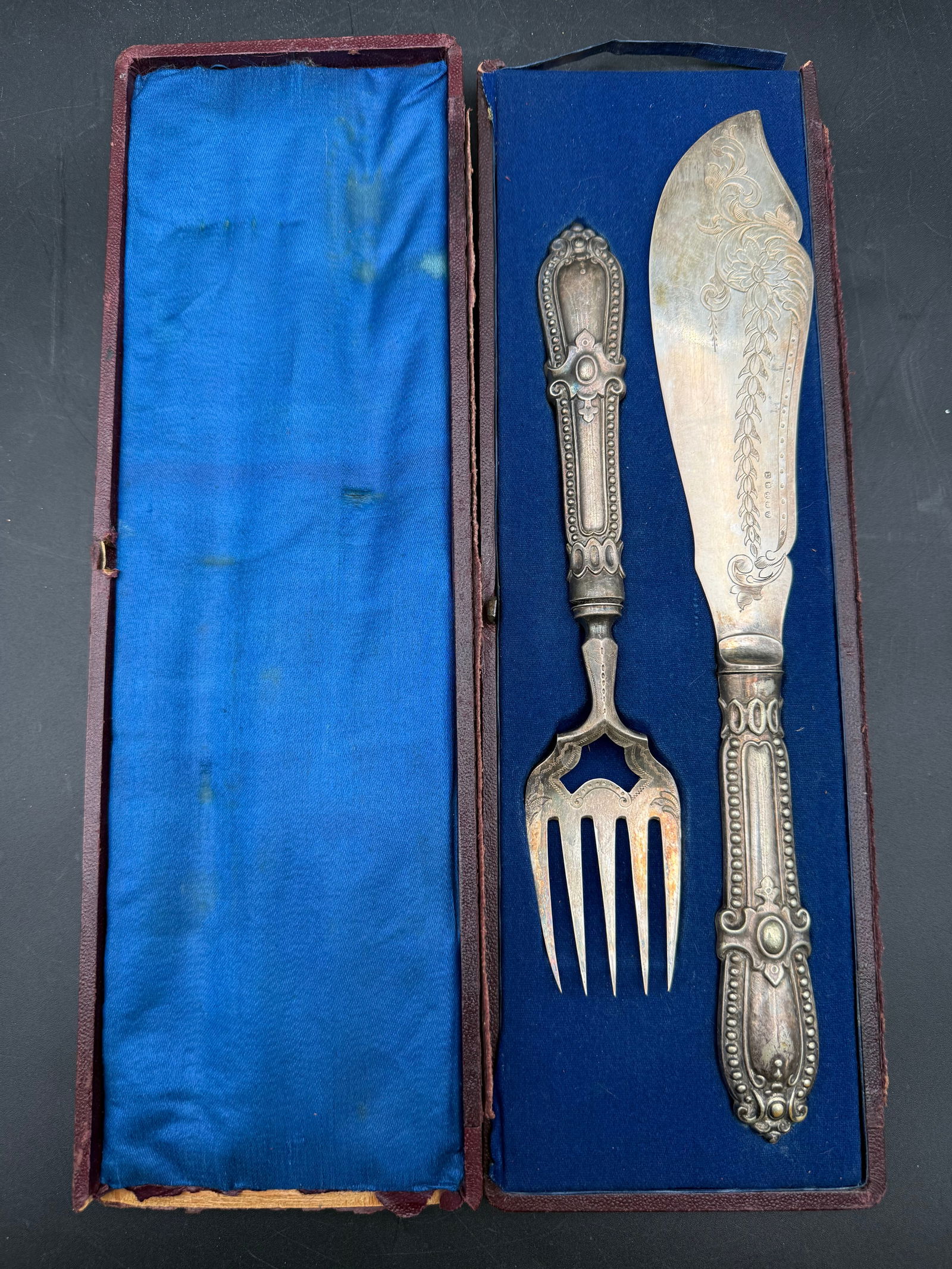 vintage silver-plated fish serving set in its original presentation case. (1 of 11)