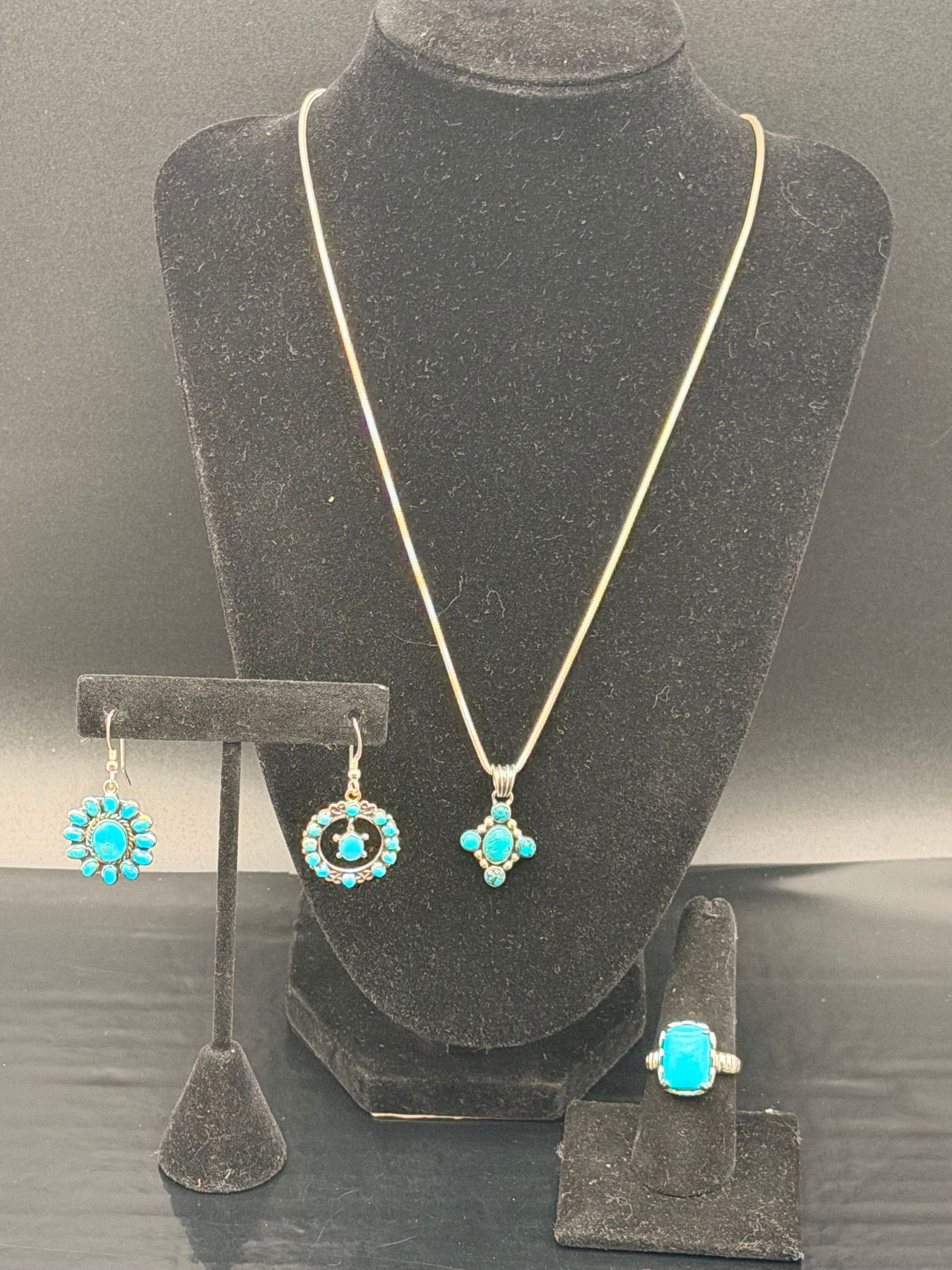 Sterling Silver Turquoise Jewelry Set – Necklace, Earrings & Ring (20g, Marked 925) (1 of 11)