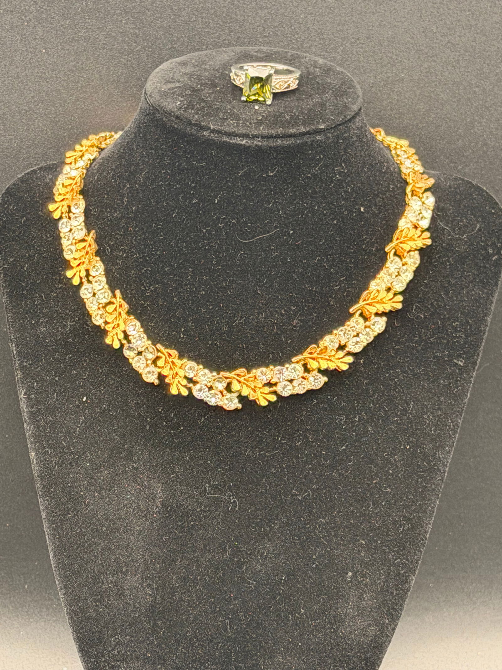 Vintage Gold-Tone Rhinestone Necklace + Green Stone Ring Lot (50g) (1 of 9)