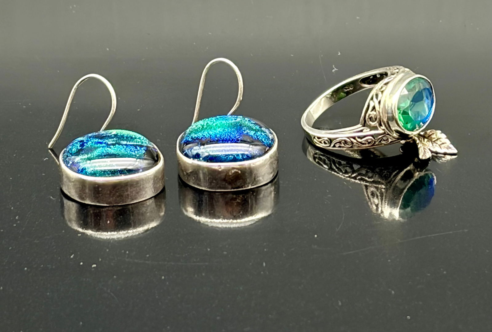 Art Glass Earrings & Leaf Motif Ring Set (1 of 11)