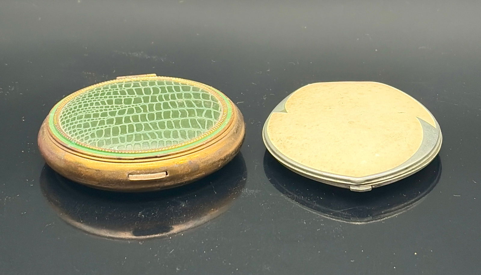 Art Deco Powder Compacts Pair, Leather & Chrome (1 of 9)