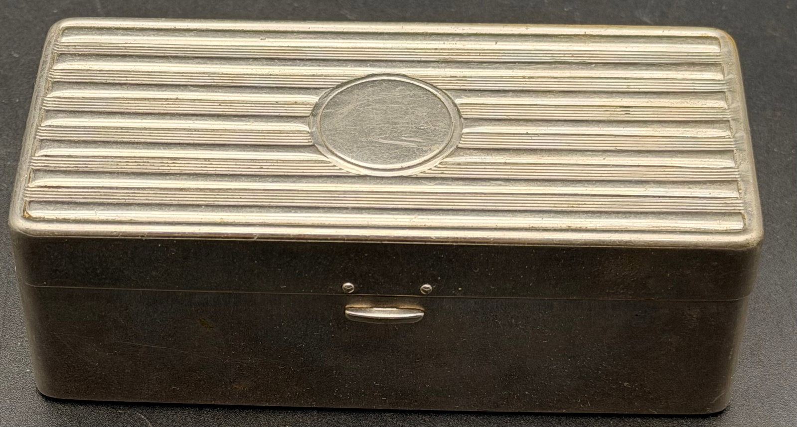 Vintage Eversharp Hydro-Magic Single Edge Safety Razor – Pat. Pending – Made in USA: Vintage Eversharp “Hydro-magic” single edge safety razor.Marked “Pat. Pending” and “Made in U.S.A.” with the Eversharp crown logo on the head. Brass-toned metal with black ribb