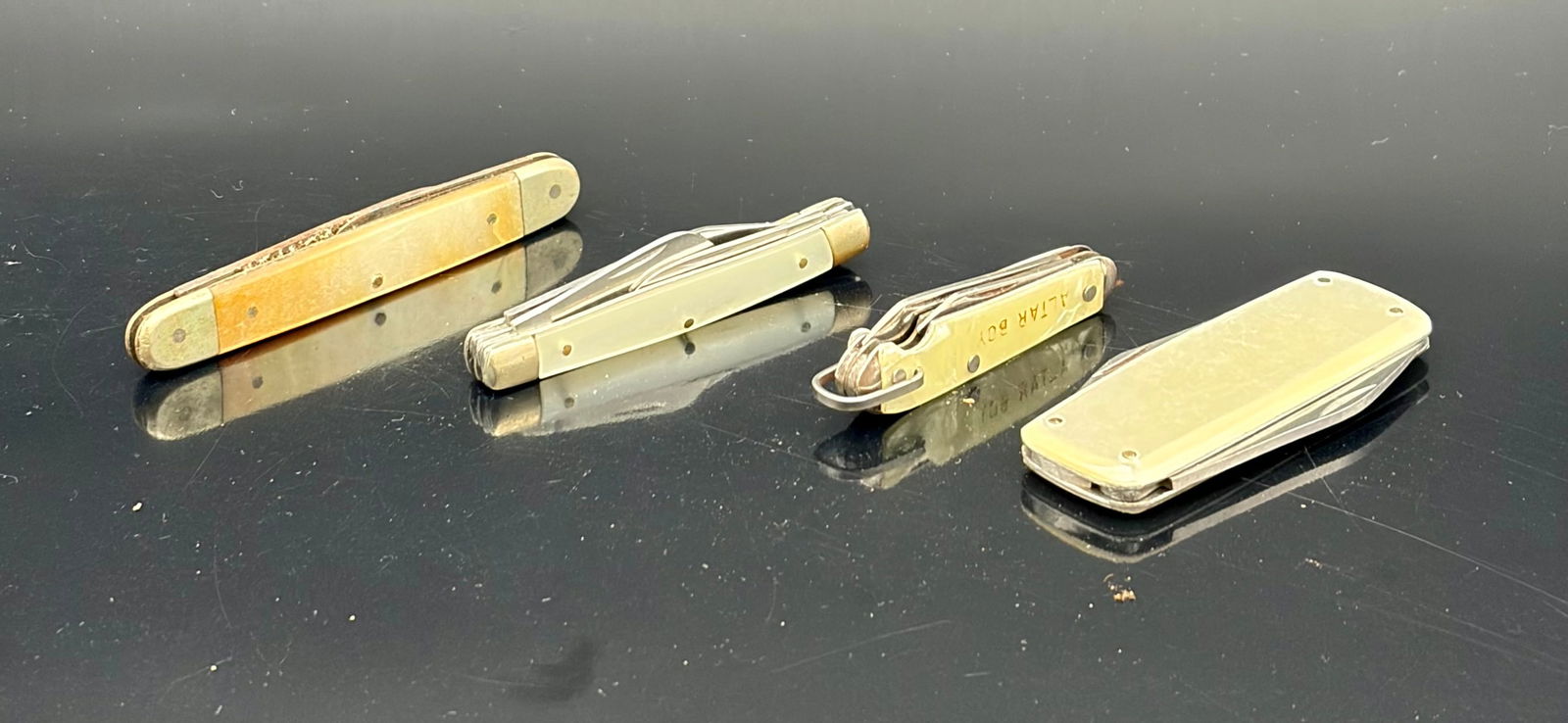 Vintage Ivory-Tone Pocket Knife Lot (4) Multi-Tools (1 of 10)