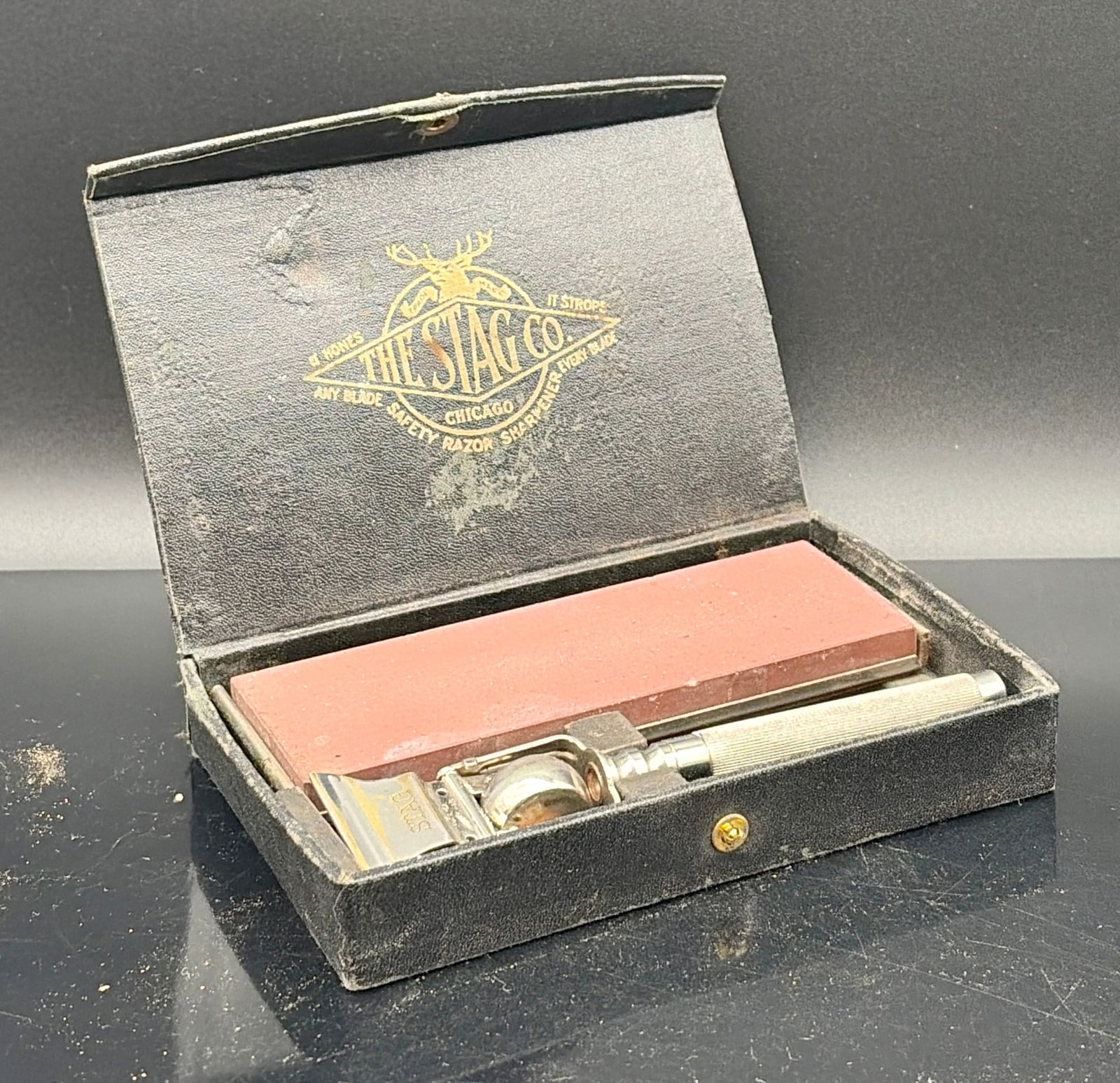 Stag Co. Safety Razor Set w/ Hone & Case (1 of 6)